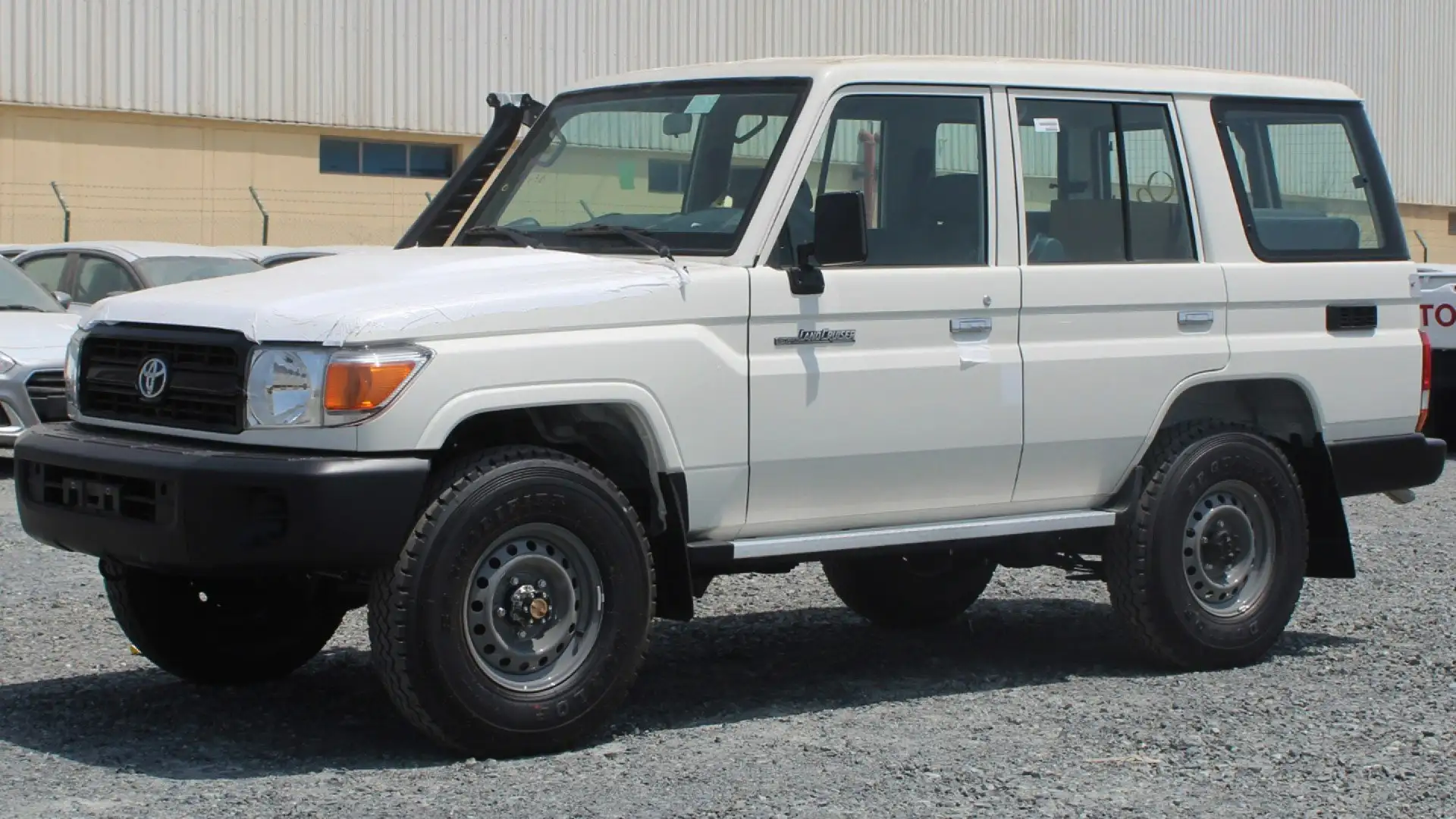 Toyota Land Cruiser 76 STD LX 10PL 4.2 DSL 2023 *FOR EXPORT OUT OF EU* Blanc - 1