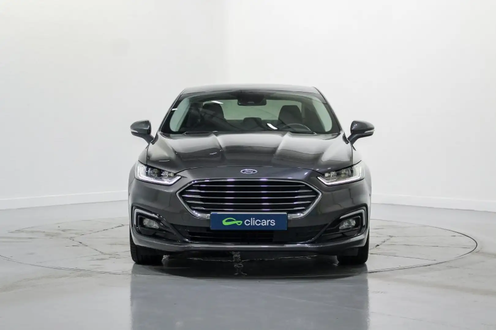 Ford Mondeo Sedán 2.0 HEV Titanium Gris - 2