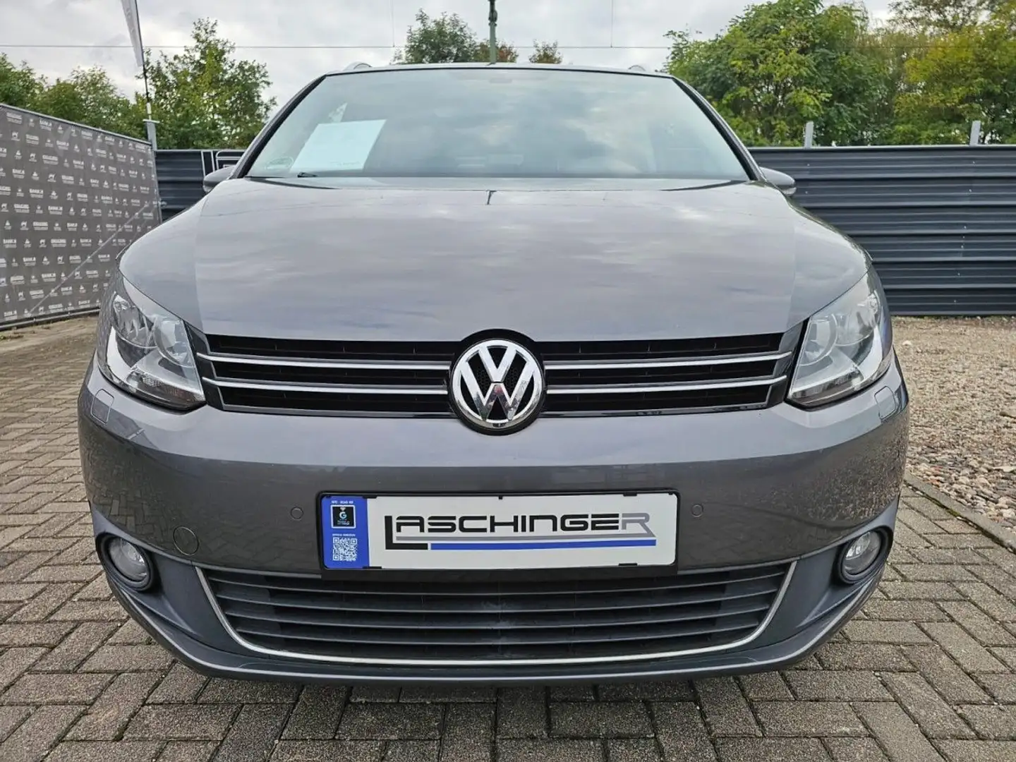 Volkswagen Touran Cup 1.6TDI 7SITZER NAVI STANDHZ SHZ TEMPO Grau - 2