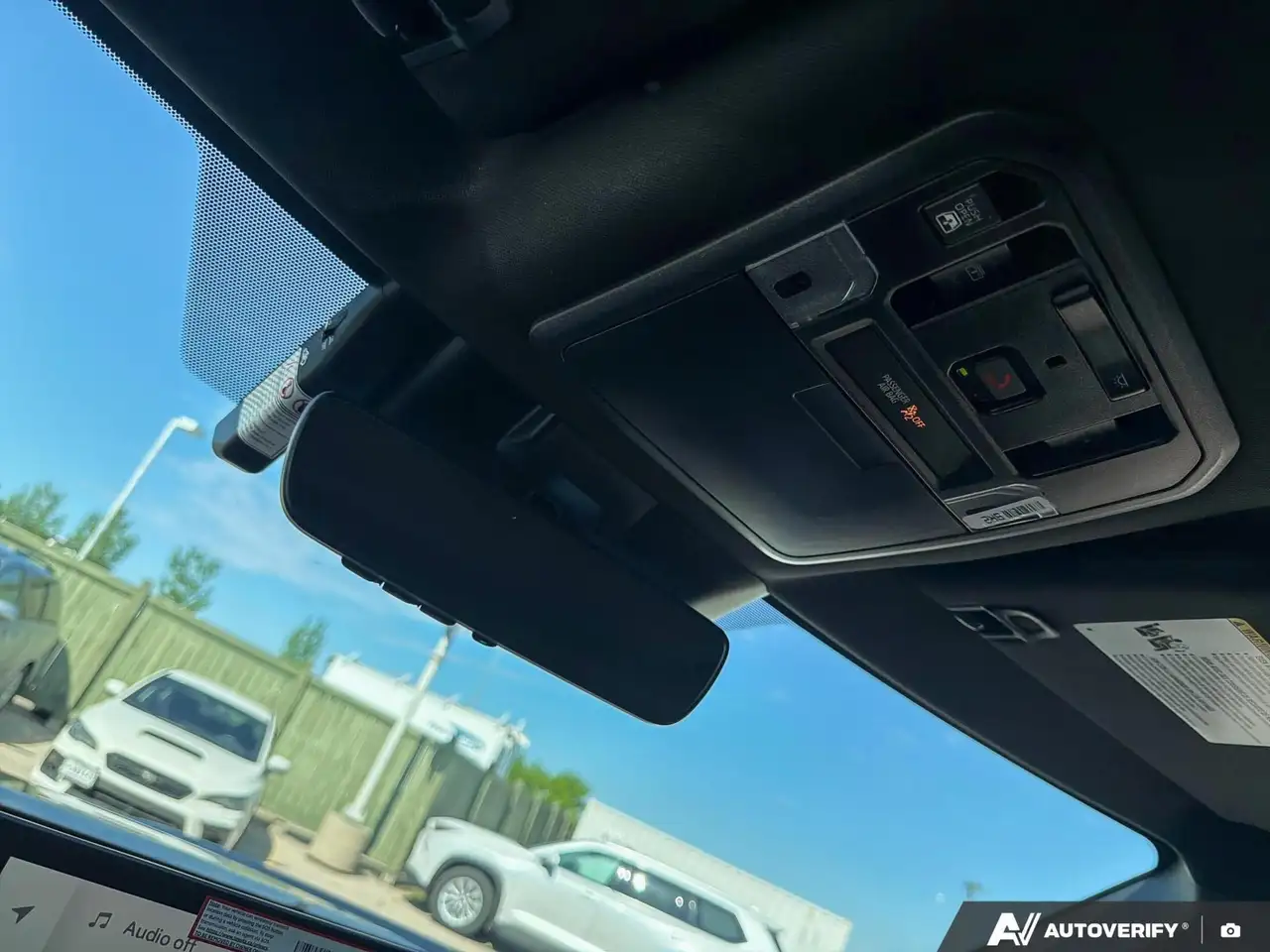 Toyota Tundra снимка Toyota Tundra