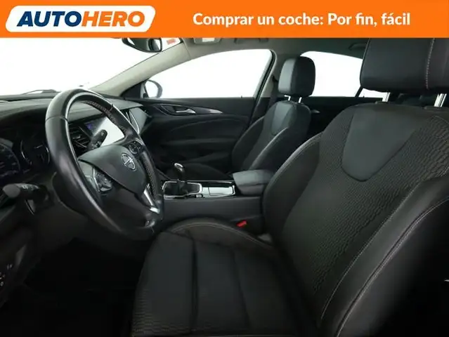 Opel Insignia view 11