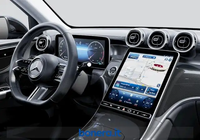 Mercedes-Benz GLC view 6