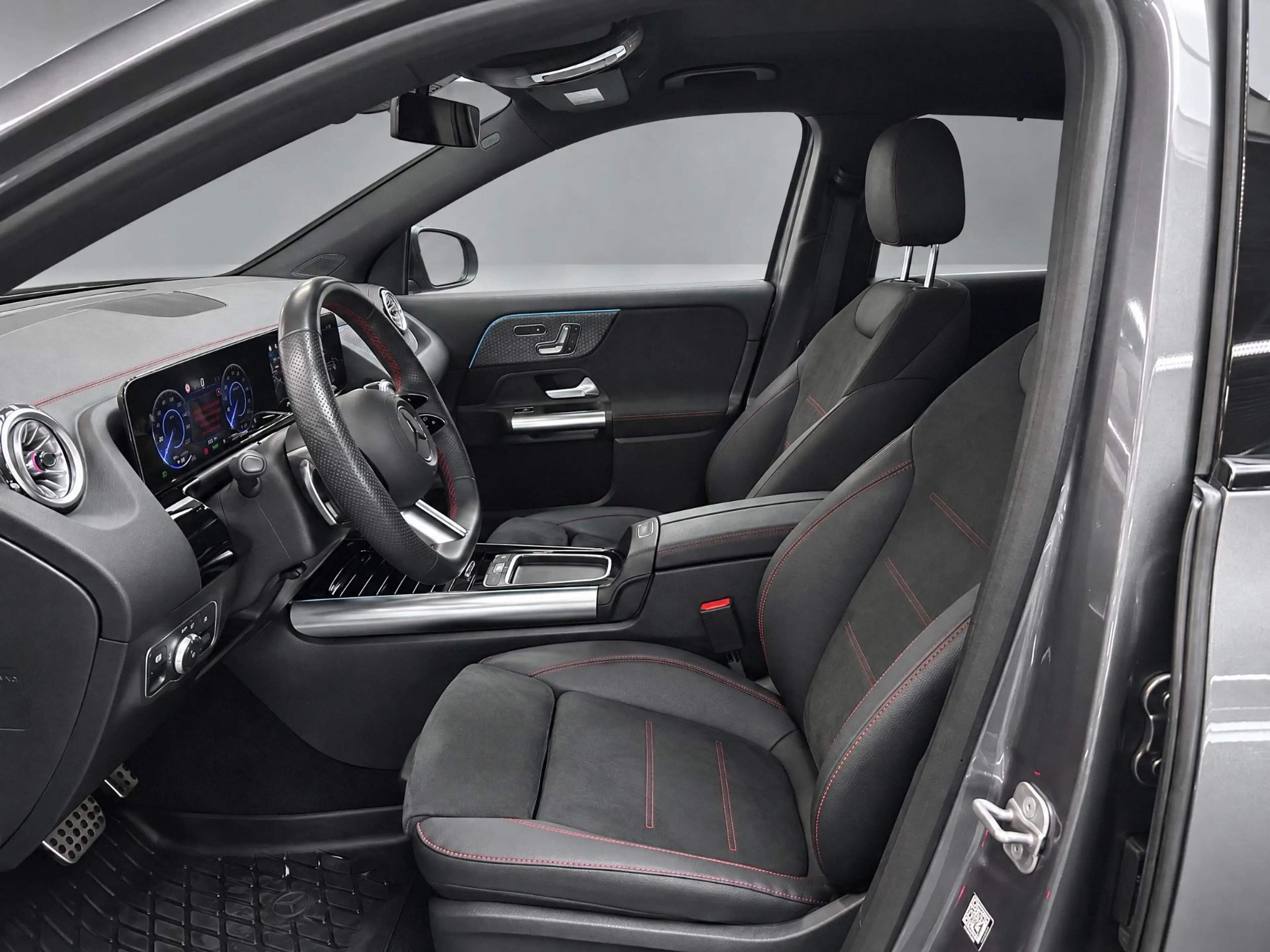 Mercedes-Benz EQA 250 250+ AMG Line 71 kWh — photo 7