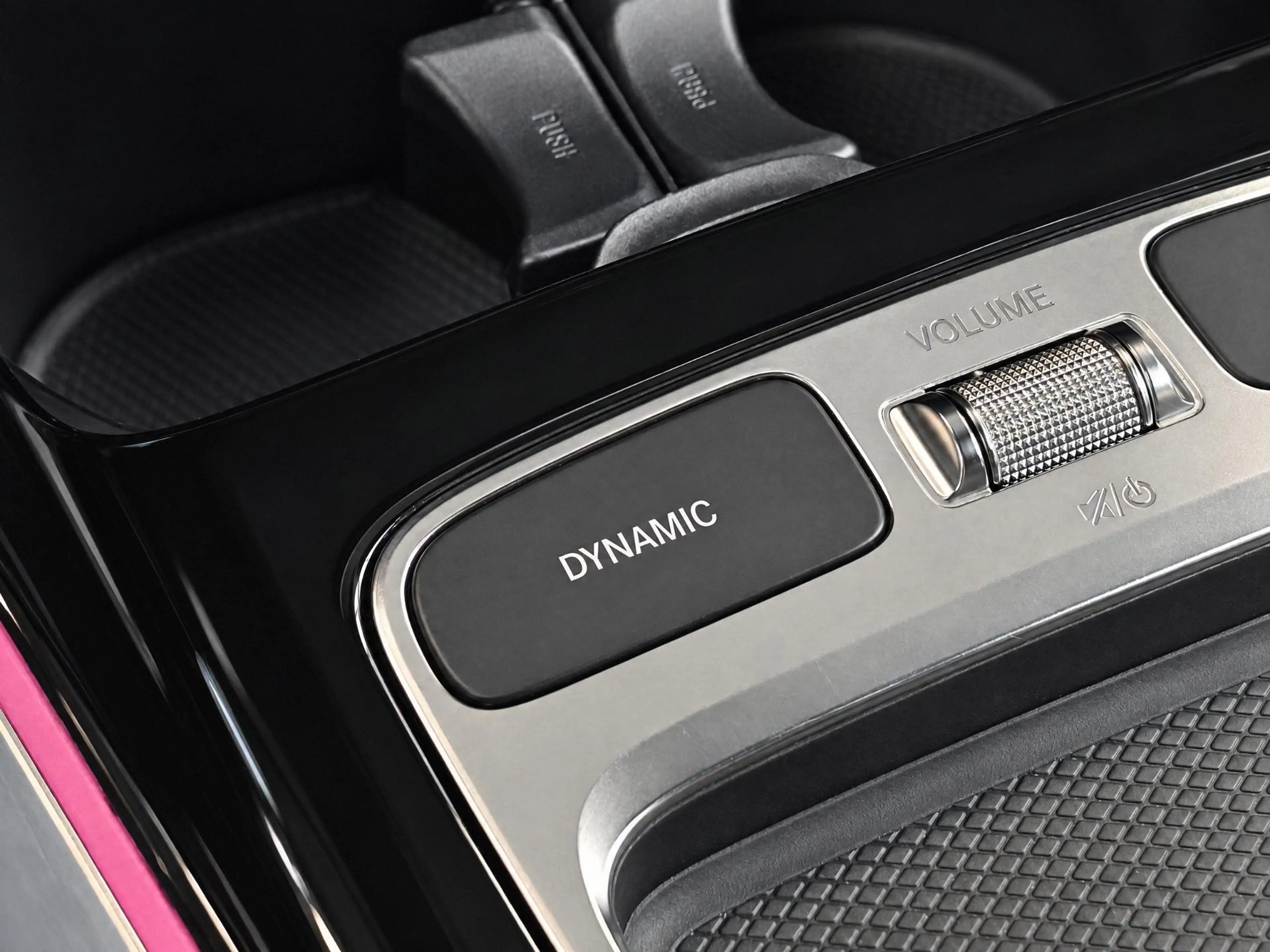 Mercedes-Benz EQA 250 250+ AMG Line 71 kWh — photo 13