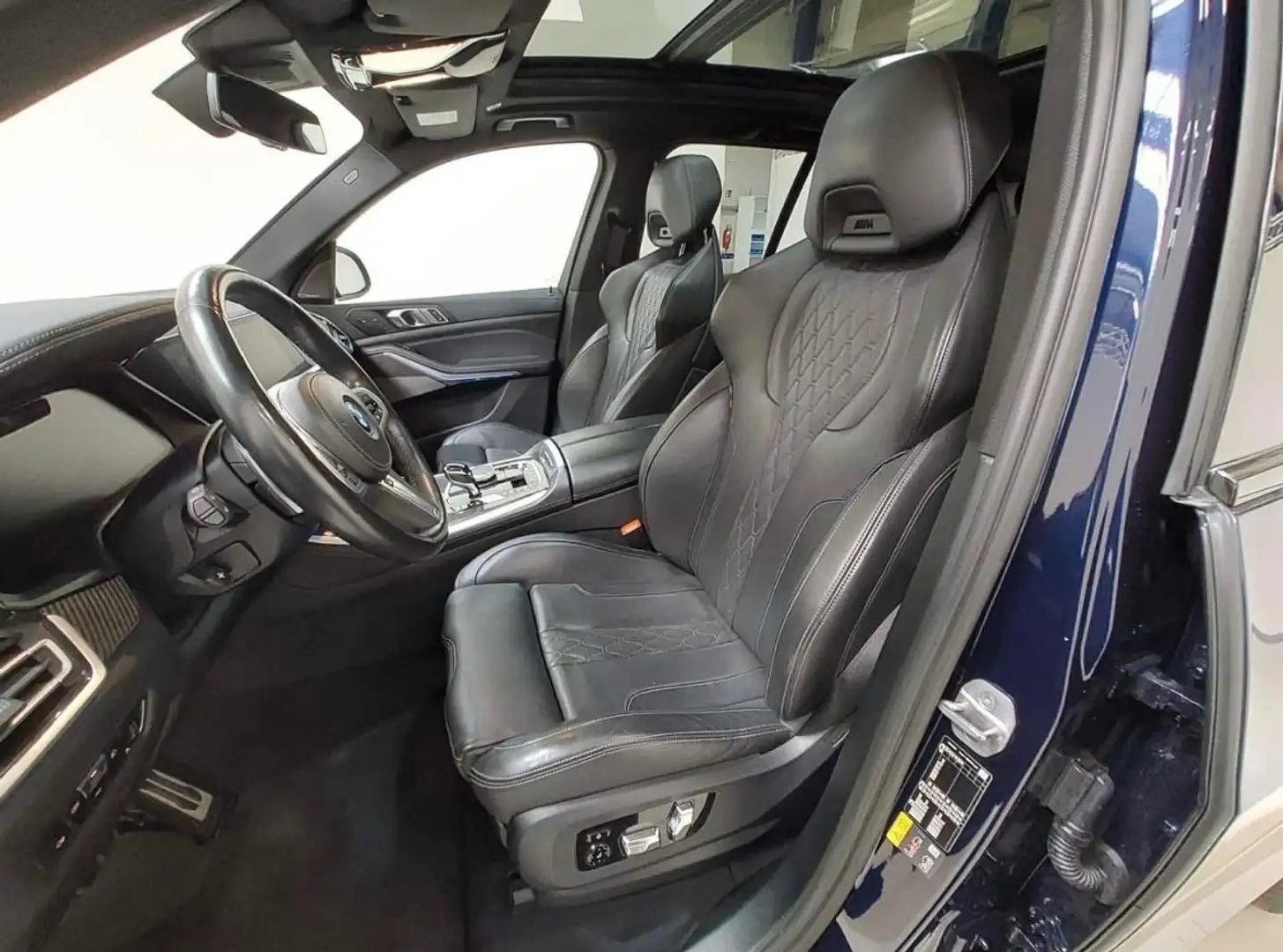 BMW X5 xDr45e M Sport PANO-SKY*Sitzkl*Massag*M-Sitze Blau - 1