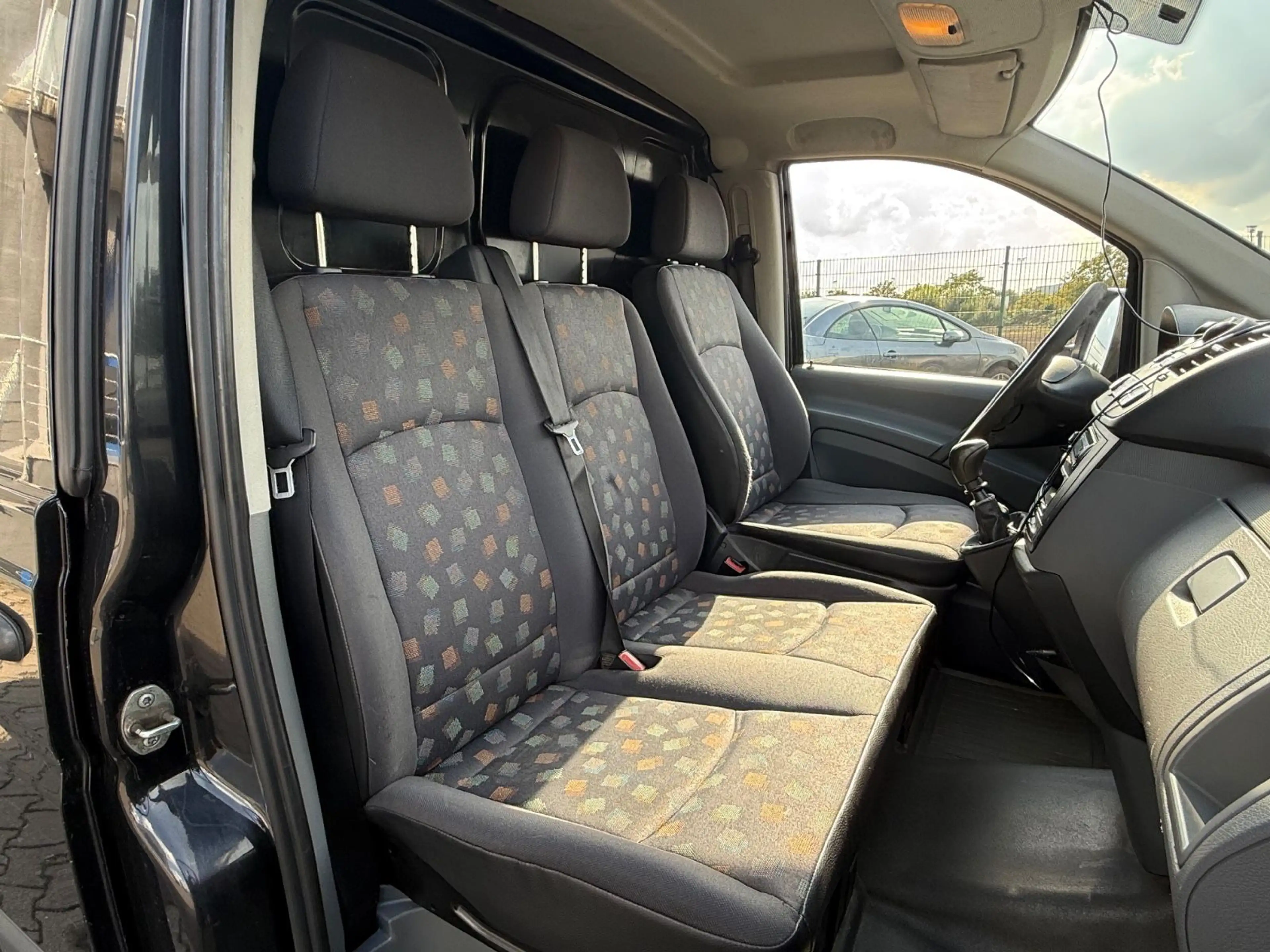 Mercedes-Benz Vito Kasten 111 CDI extralang — photo 10
