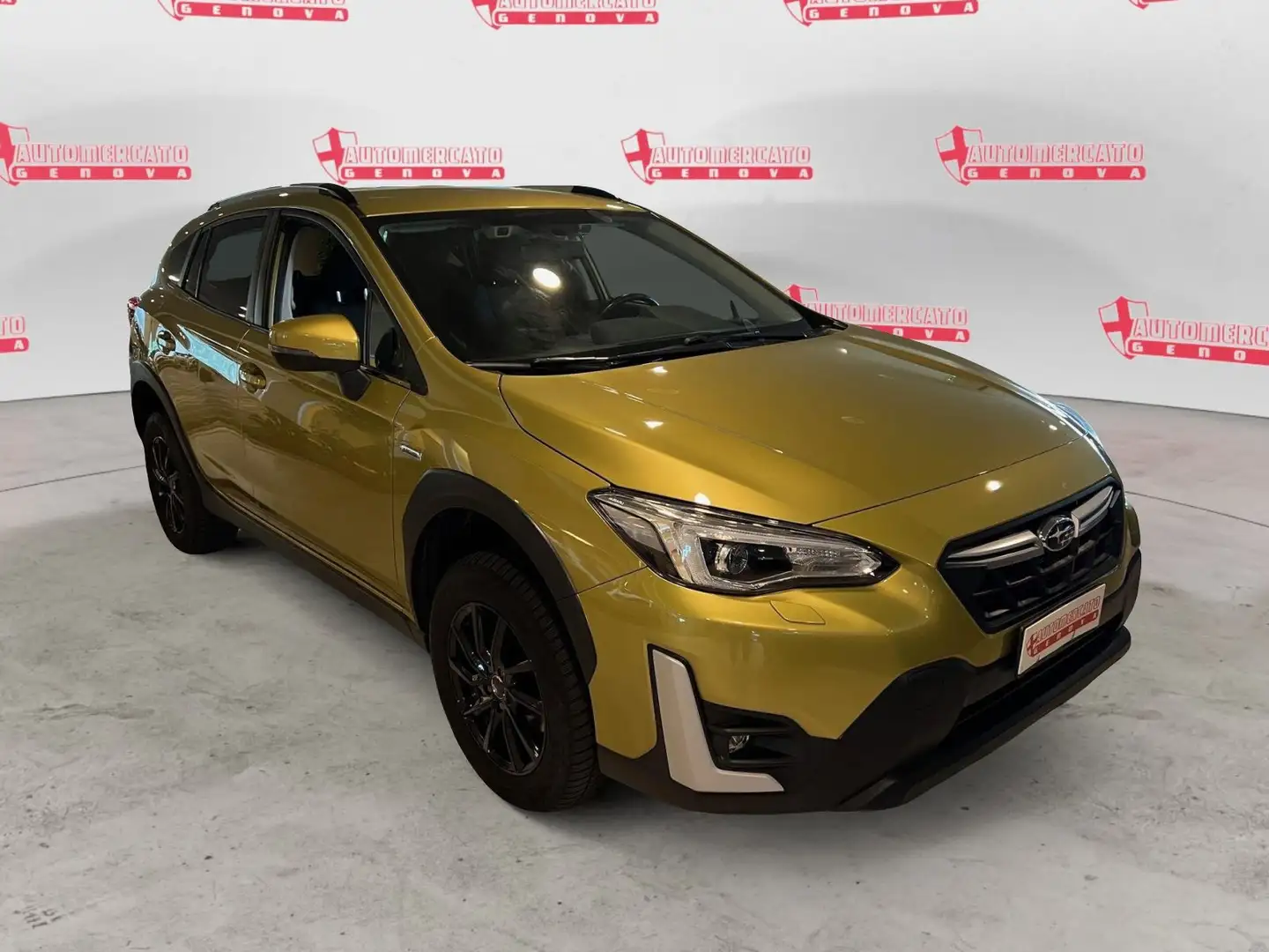 Subaru XV 2.0i e-Boxer MHEV Lineartronic Premium Sárga - 2