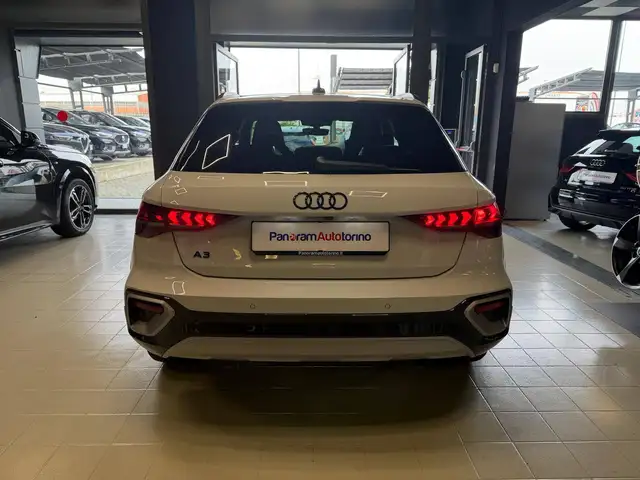Audi A3 view 7