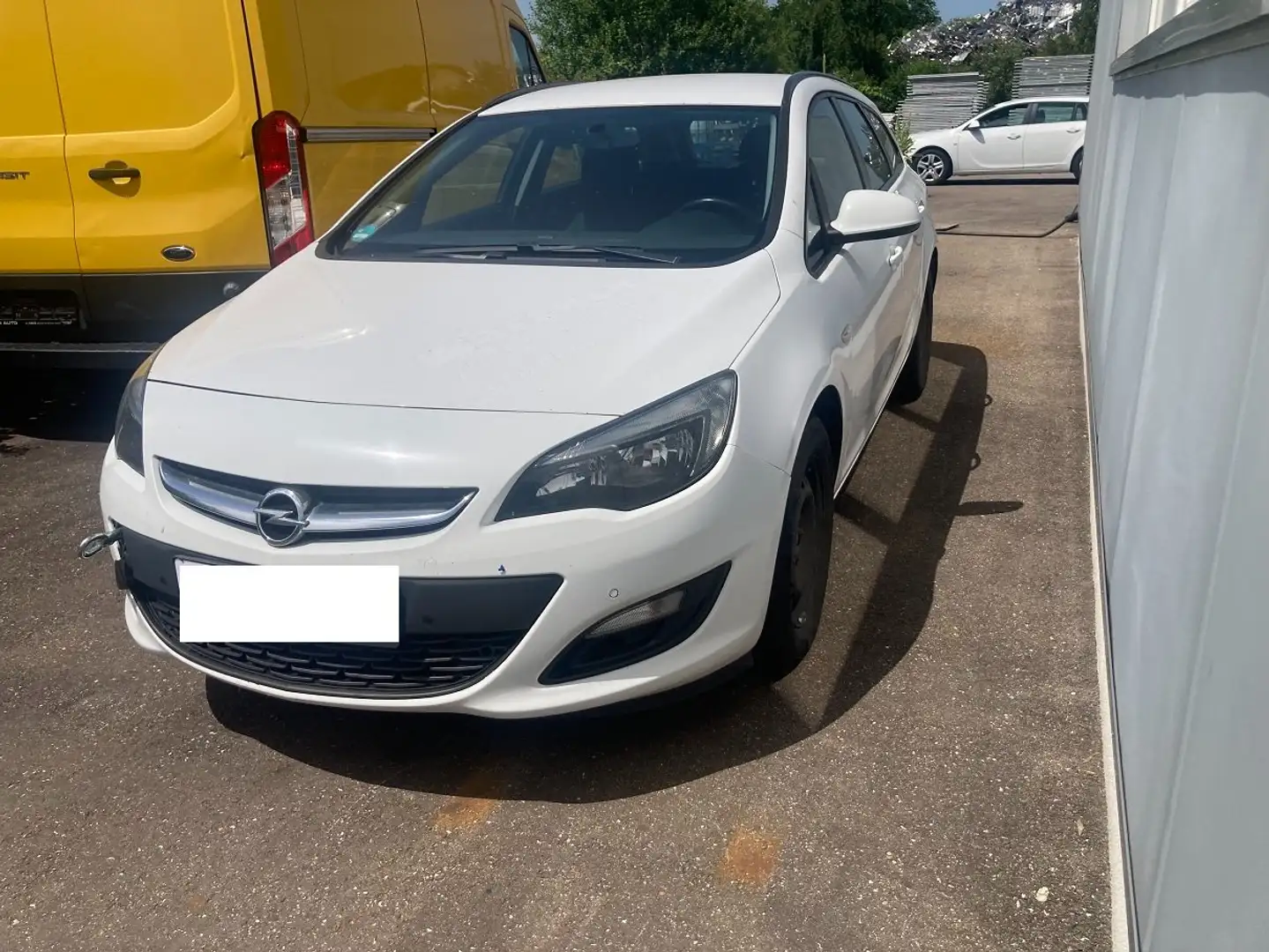 Opel Astra 1.6 CDTI Selection Kupplung defekt Weiß - 1