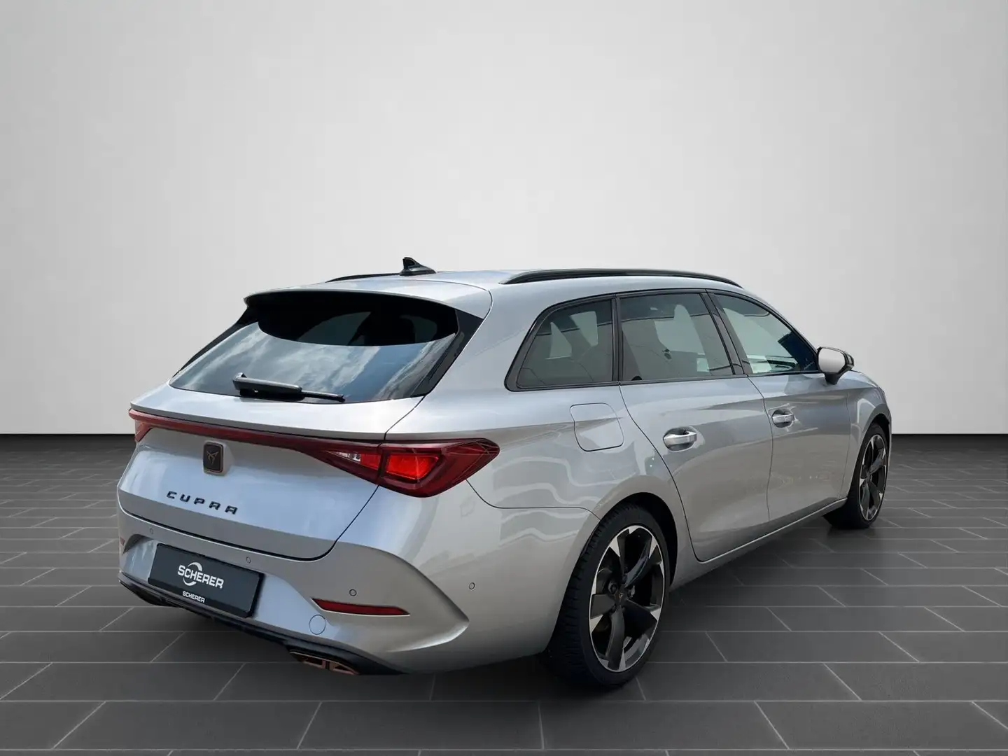CUPRA Leon Sportstourer 1.4 e-hybrid Silber - 2