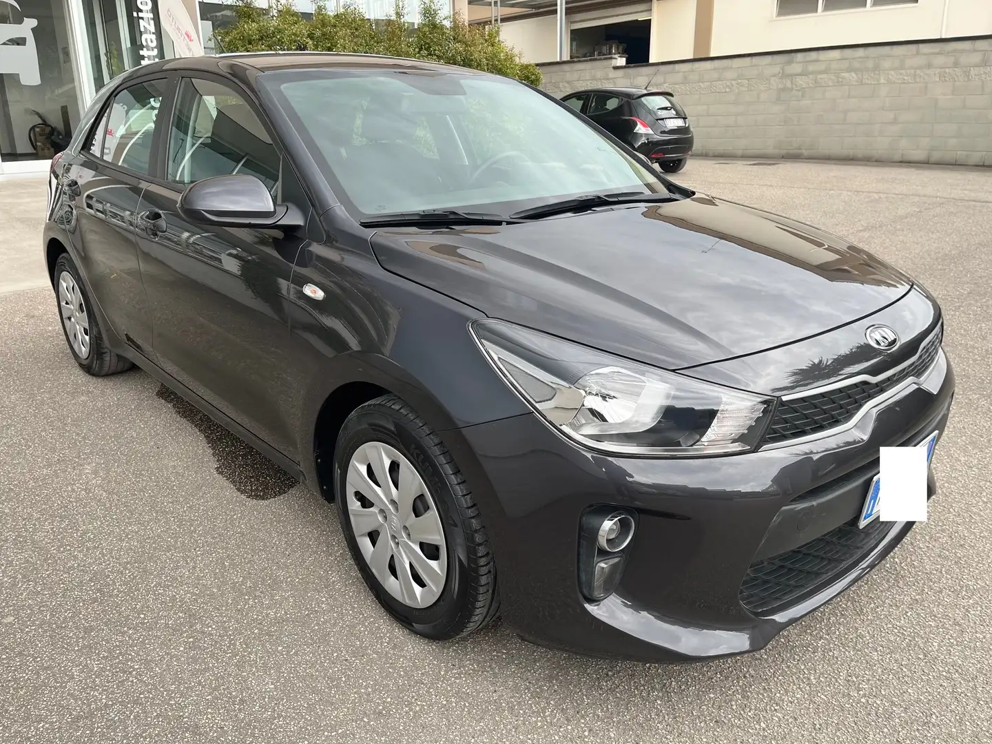Kia Rio 1.2 mpi eco Gpl 82cv TEL./PDC/CLIMA ADATTA NEOPAT. Šedá - 1