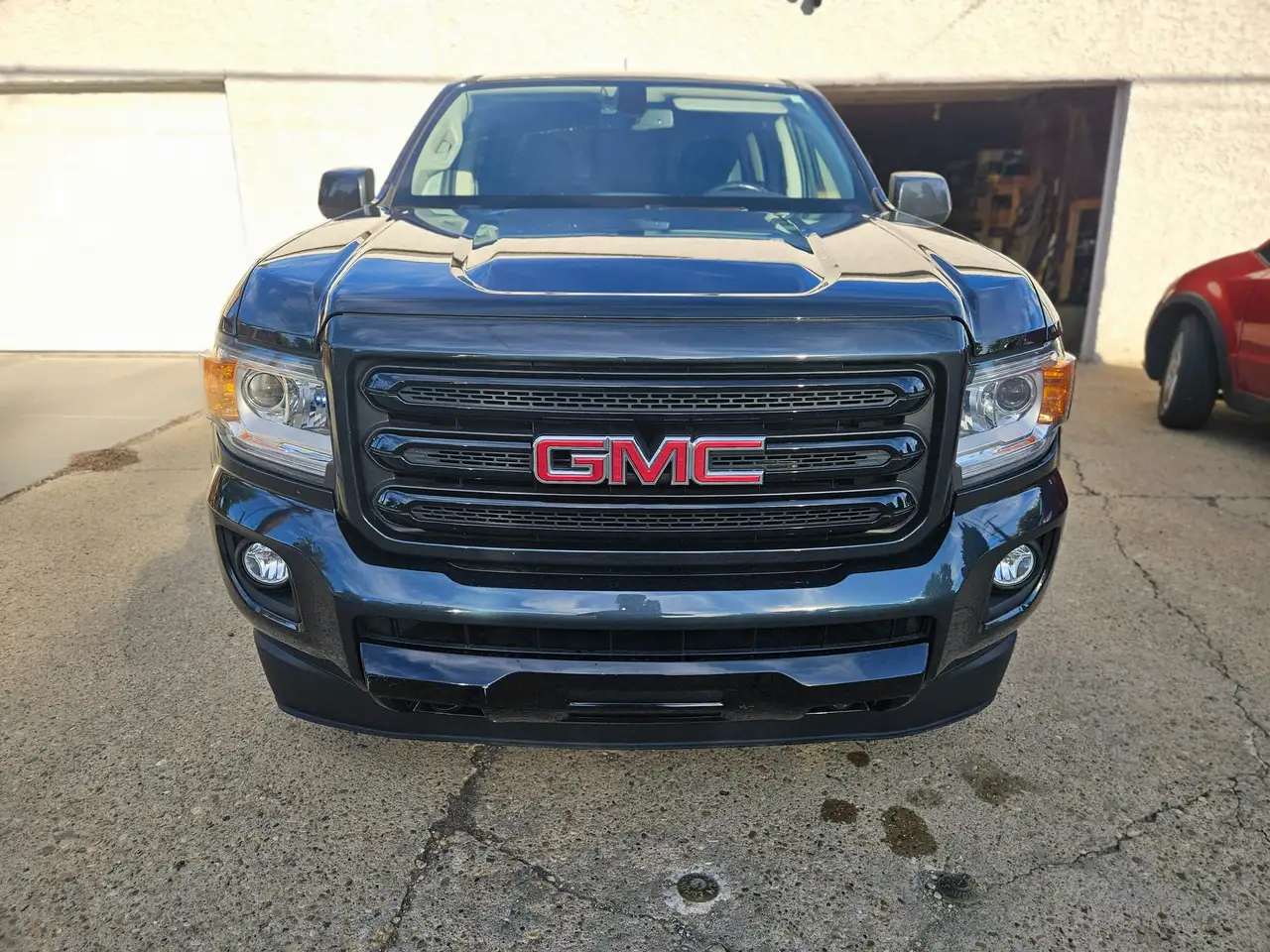 GMC Canyon снимка GMC Canyon