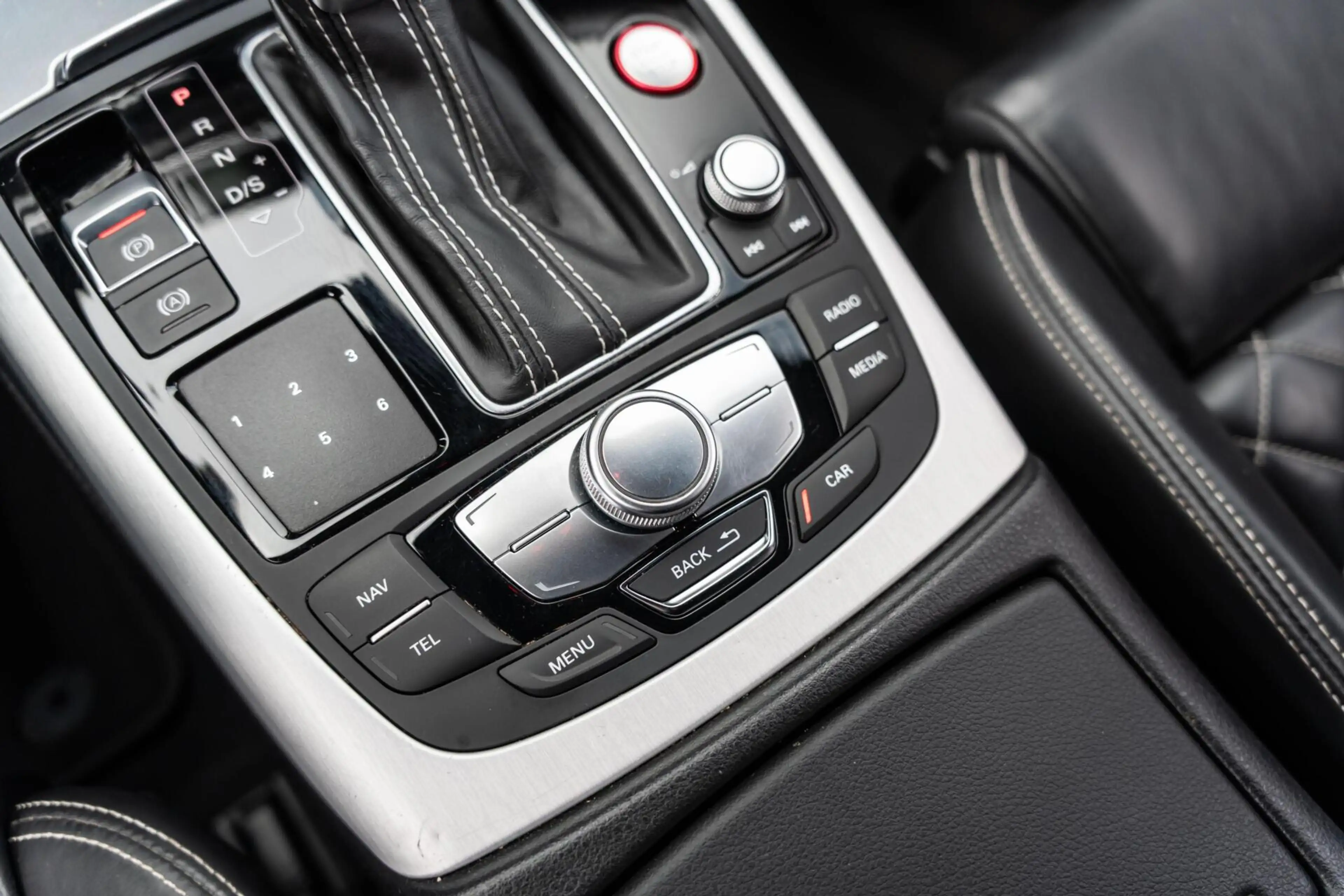 Audi S7 4.0 TFSI S7 quattro Pro Line Plus — photo 36