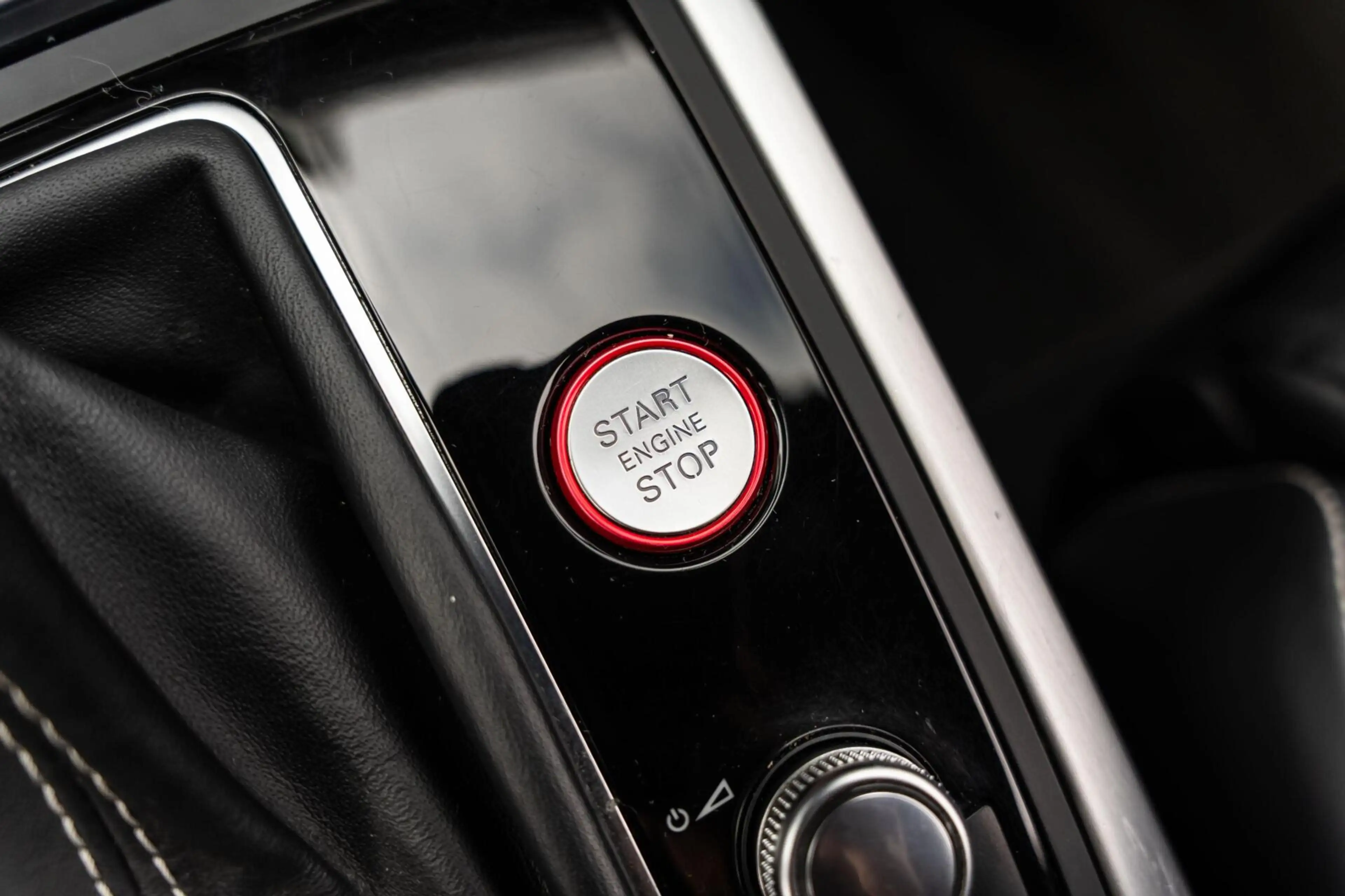 Audi S7 4.0 TFSI S7 quattro Pro Line Plus — photo 38