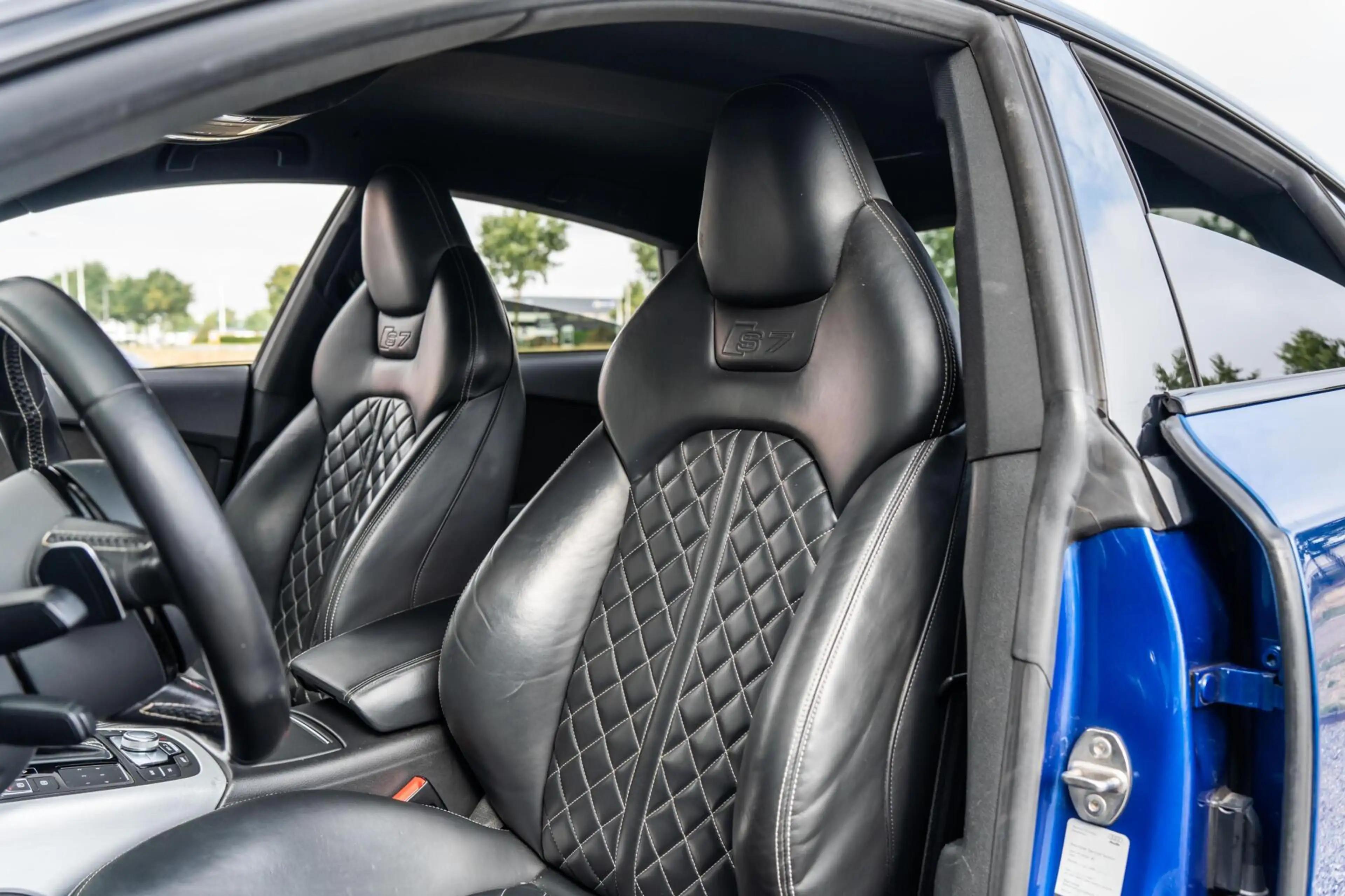 Audi S7 4.0 TFSI S7 quattro Pro Line Plus — photo 26