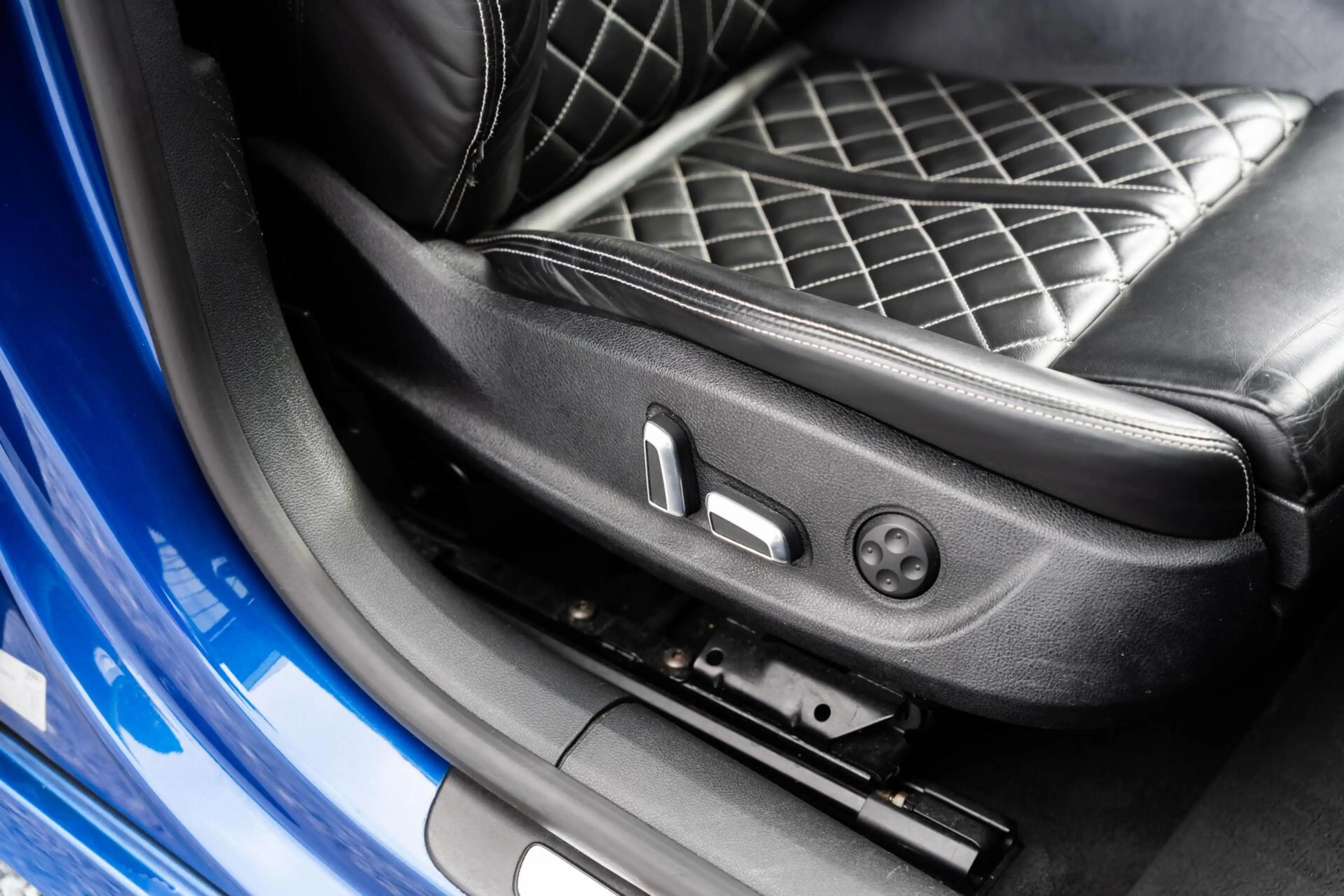 Audi S7 4.0 TFSI S7 quattro Pro Line Plus — photo 30