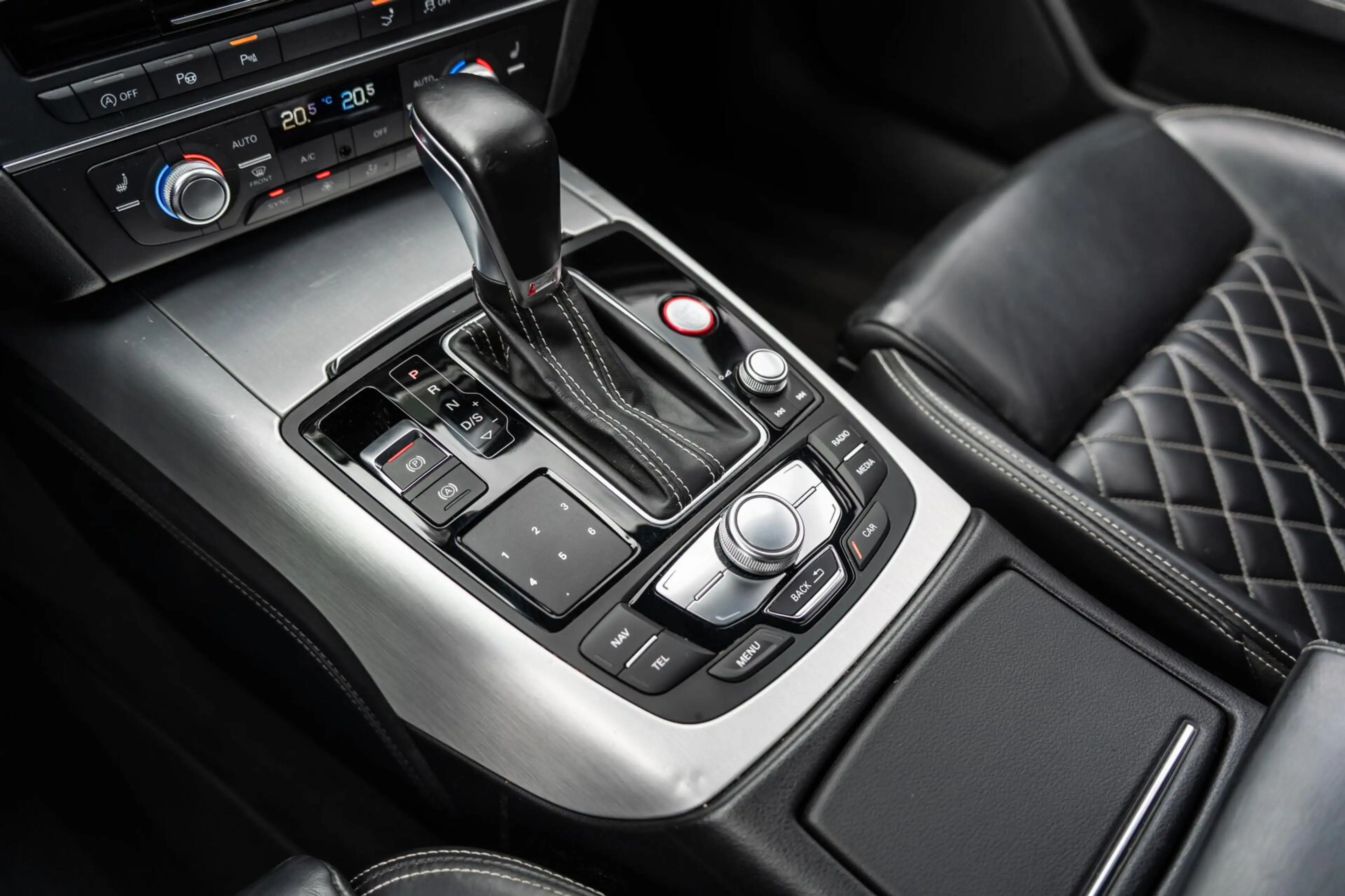 Audi S7 4.0 TFSI S7 quattro Pro Line Plus — photo 35