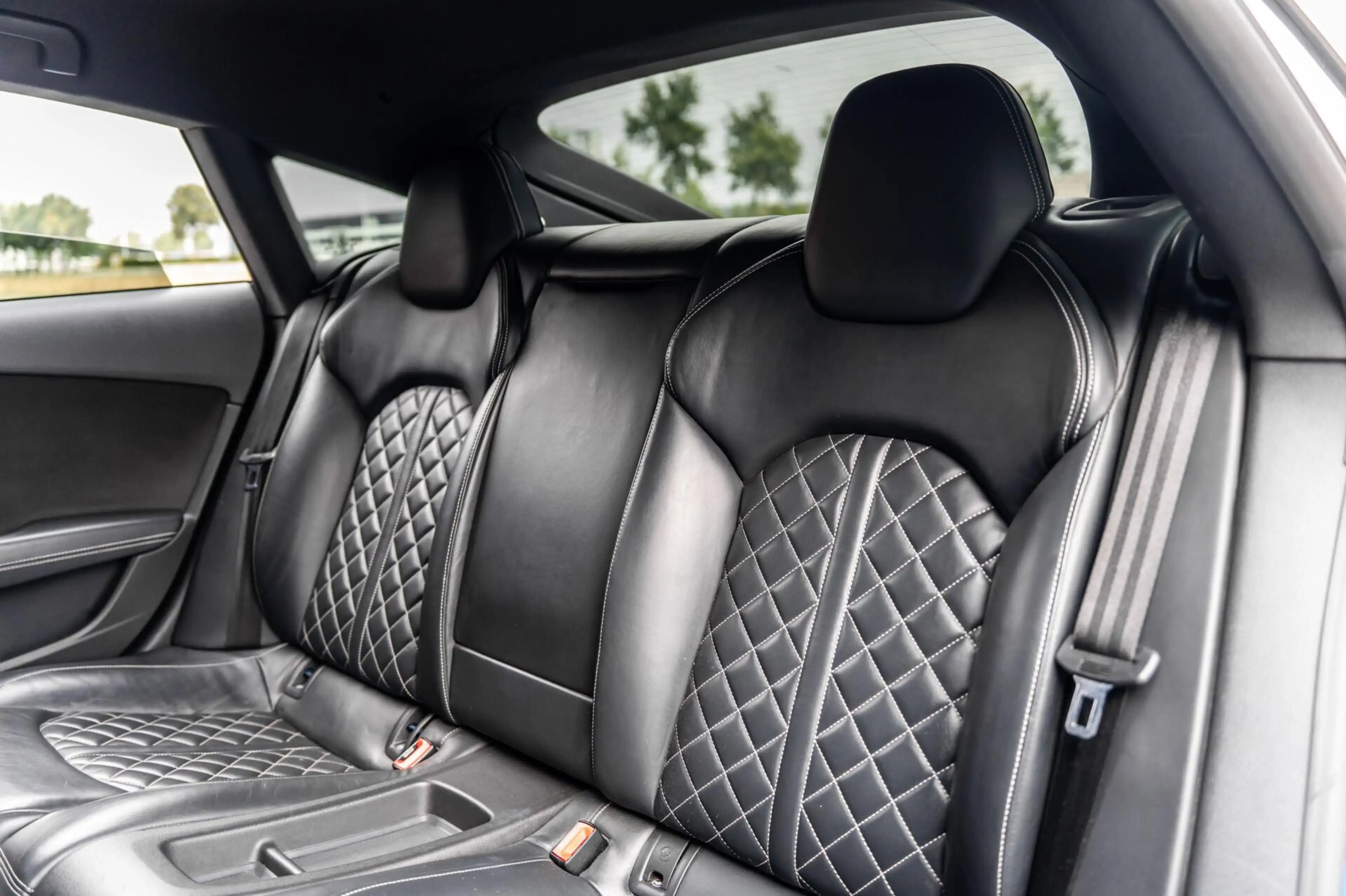 Audi S7 4.0 TFSI S7 quattro Pro Line Plus — photo 32
