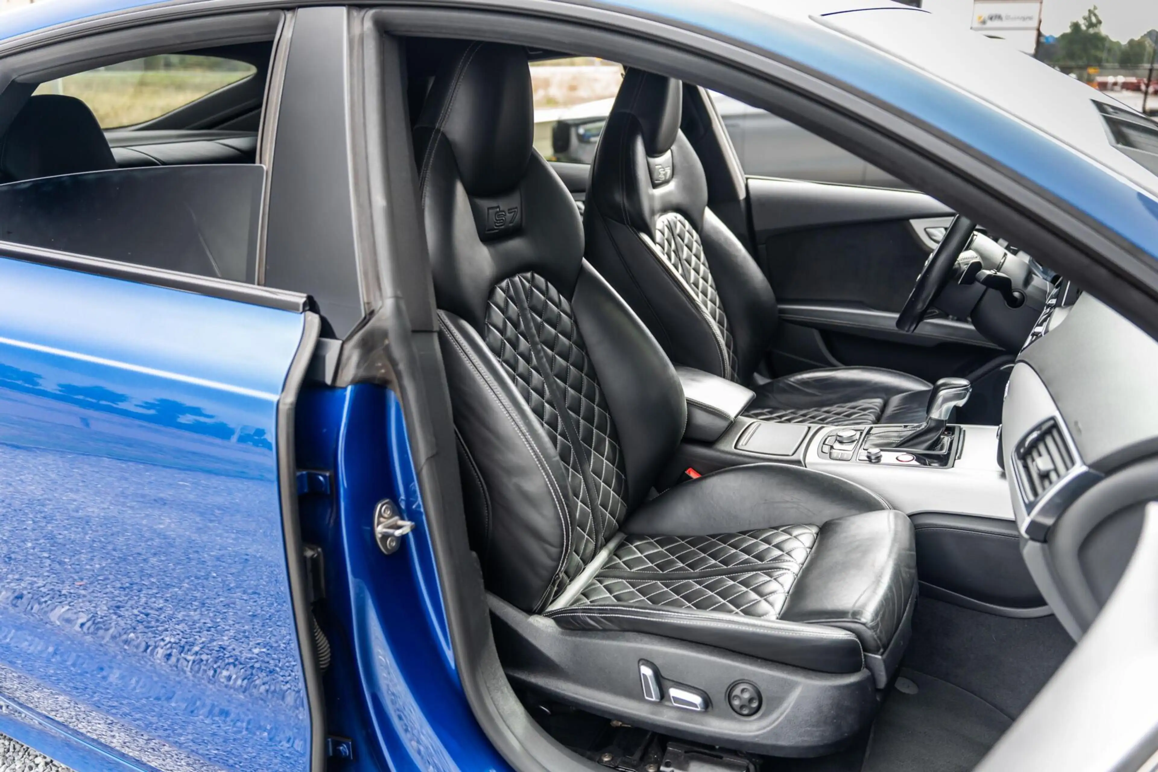 Audi S7 4.0 TFSI S7 quattro Pro Line Plus — photo 28