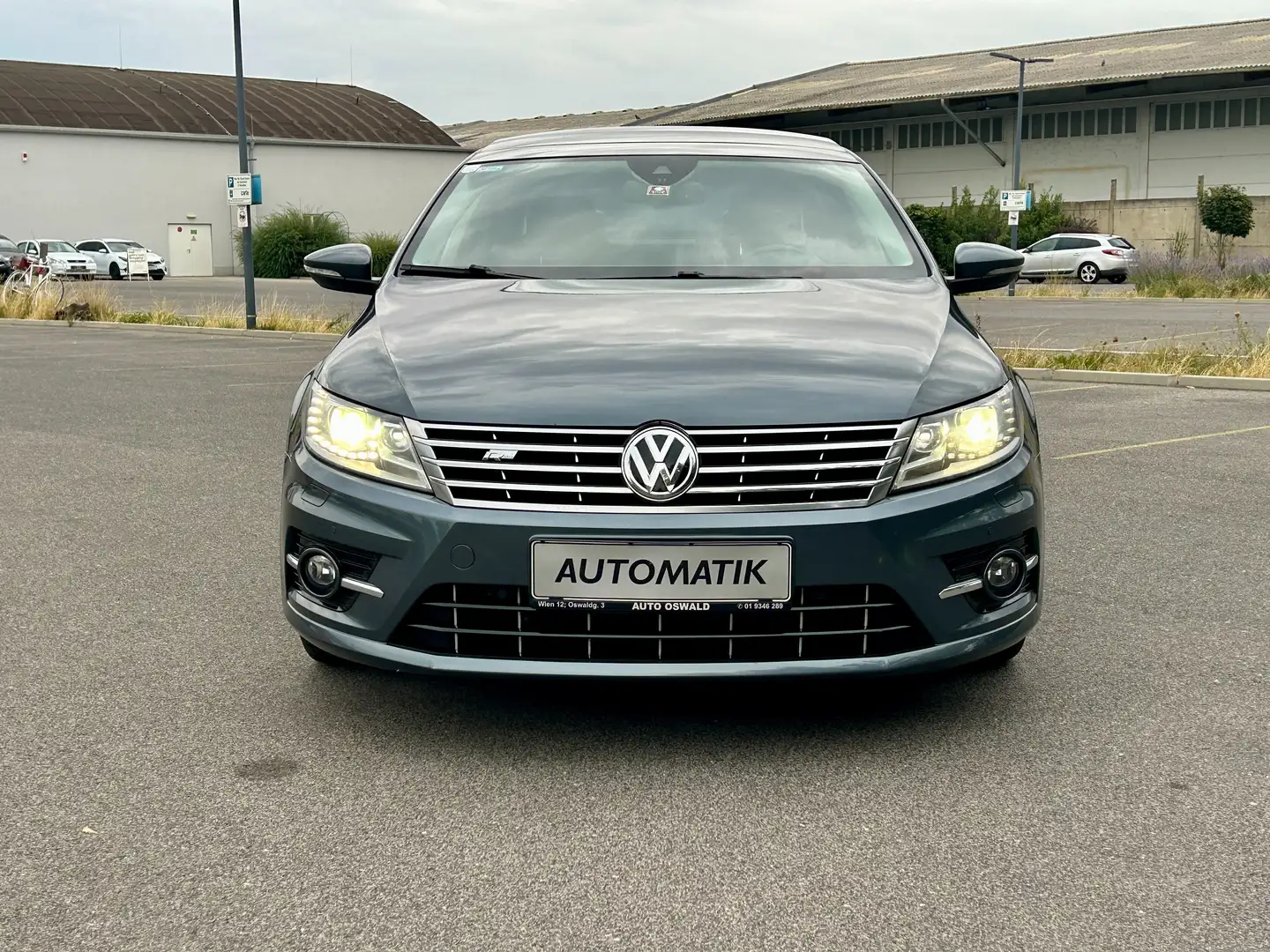 Volkswagen Passat CC Passat CC 2,0 TDI DPF DSG*R-LINE* Grau - 2