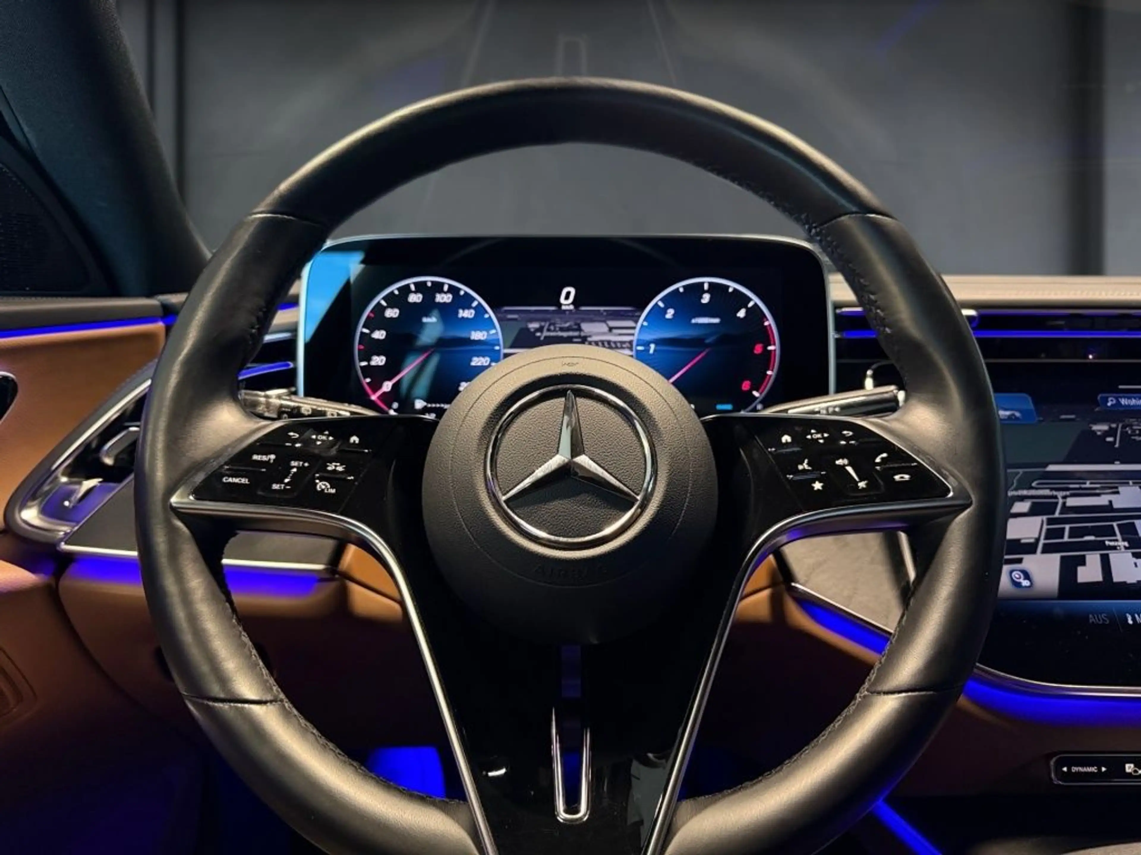 Mercedes-Benz E 220 d 4M T All-Terrain Standheizung -Distronic — photo 7