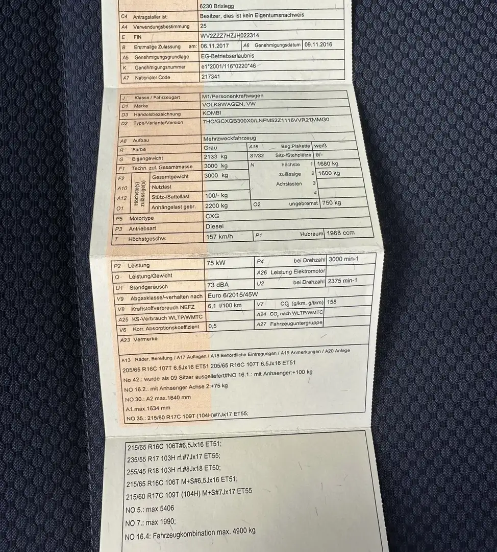Volkswagen T6 Kombi LR 2,0 TDI BMT - 2