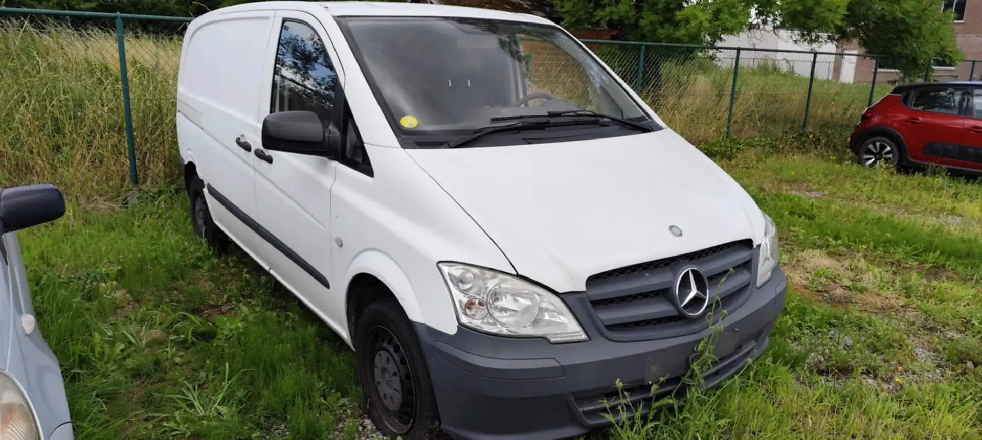 Mercedes-Benz Vito Vito F 112 CDI Blanc - 2