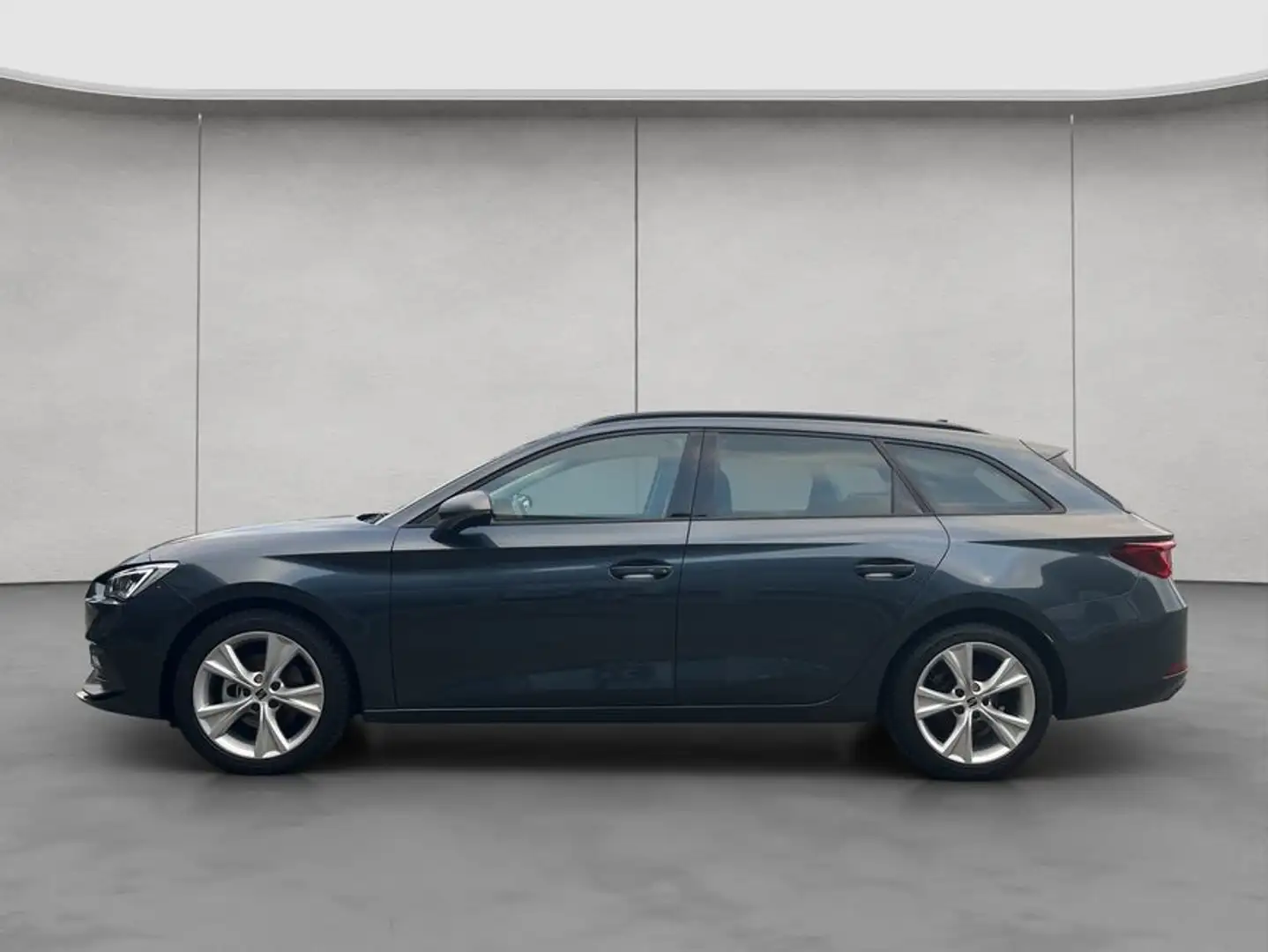 SEAT Leon Sportstourer FR 1.5 eTSI DSG Kamera/Matrix/Na - 2