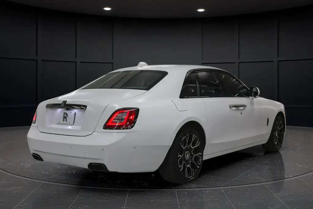 2023 Rolls-Royce Ghost Black Badge — снимка 1