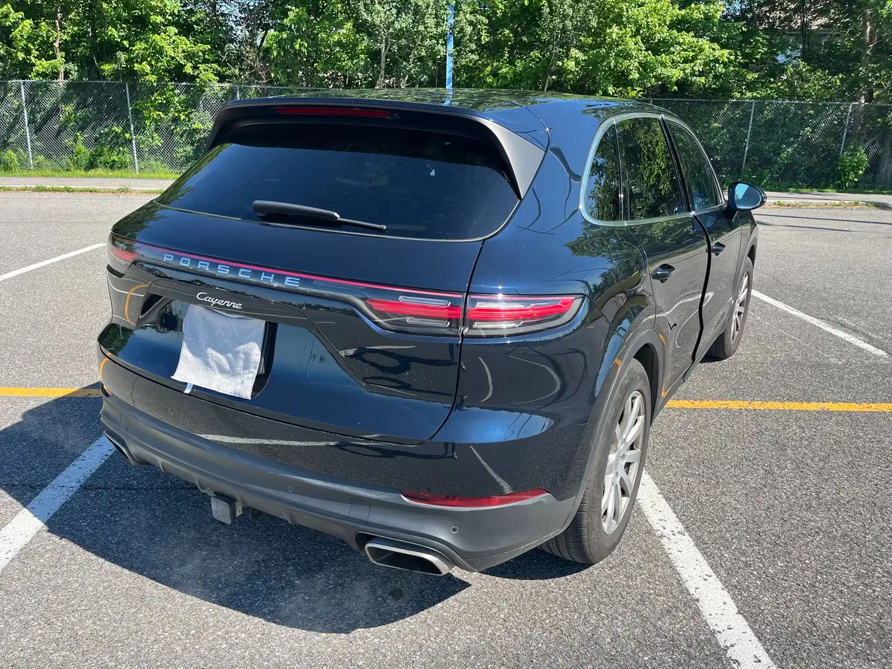 Porsche Cayenne снимка Porsche Cayenne