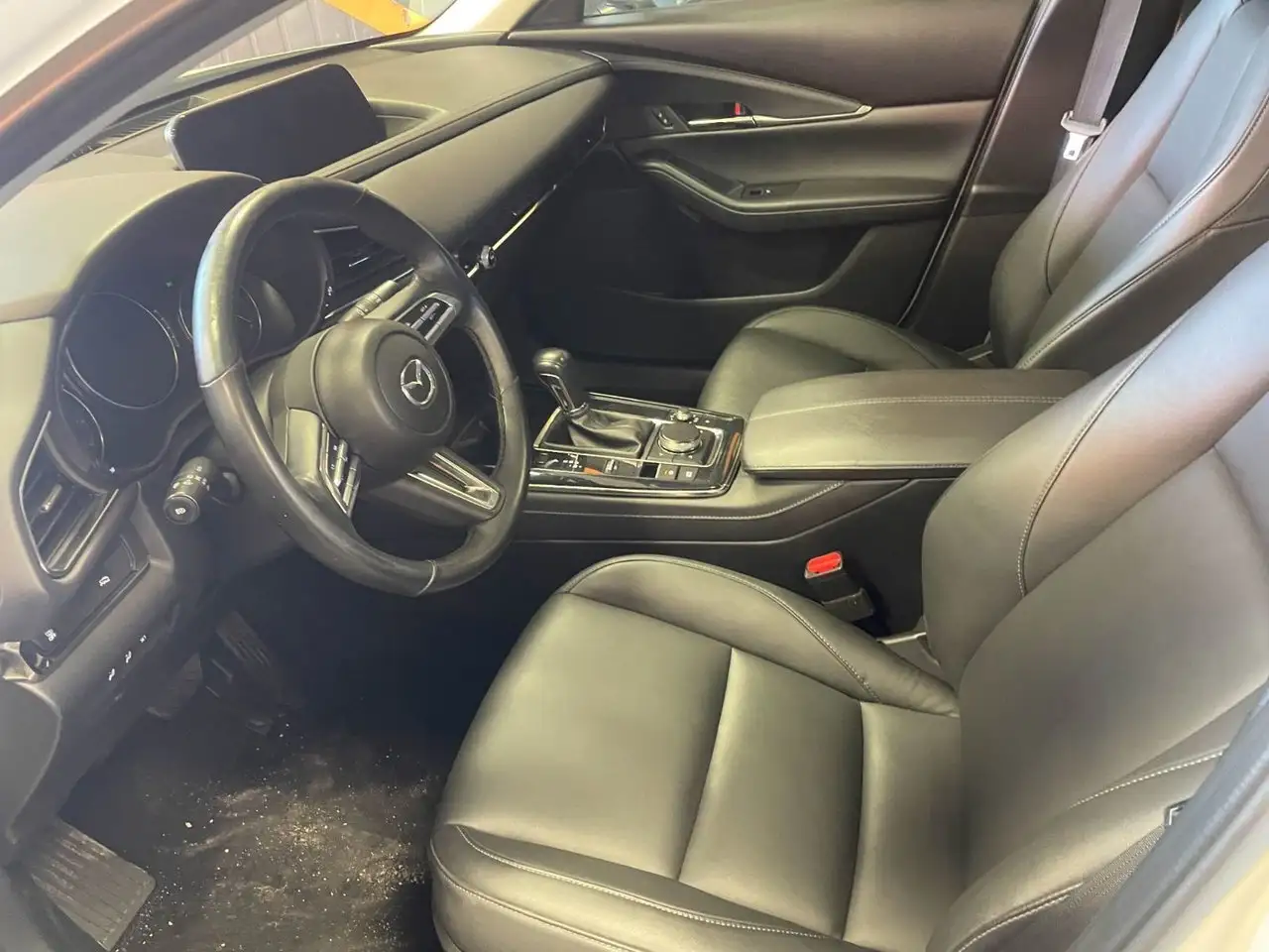 Mazda CX-30 photo Mazda CX-30