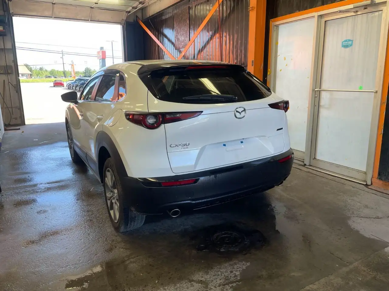 Mazda CX-30 photo Mazda CX-30