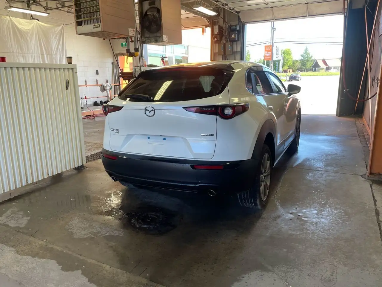 Mazda CX-30 photo Mazda CX-30