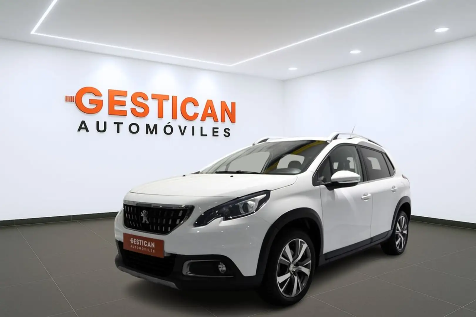 Peugeot 2008 Allure 1.2 PureTech 81KW (110CV) S&S Weiß - 1