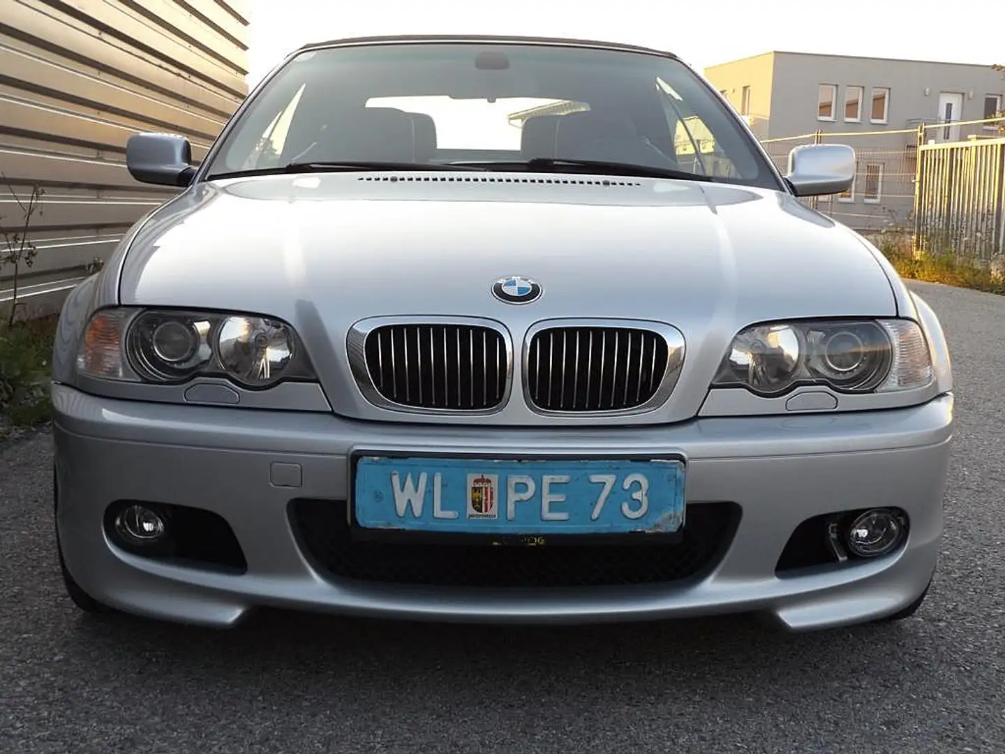 BMW 330 ci Cabriolet Automat E46M54 M-Paket Leder NaviX... Silber - 1