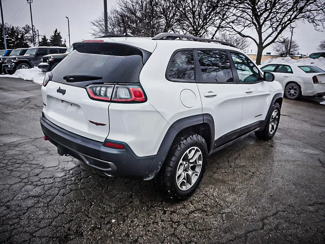 Jeep Cherokee снимка Jeep Cherokee
