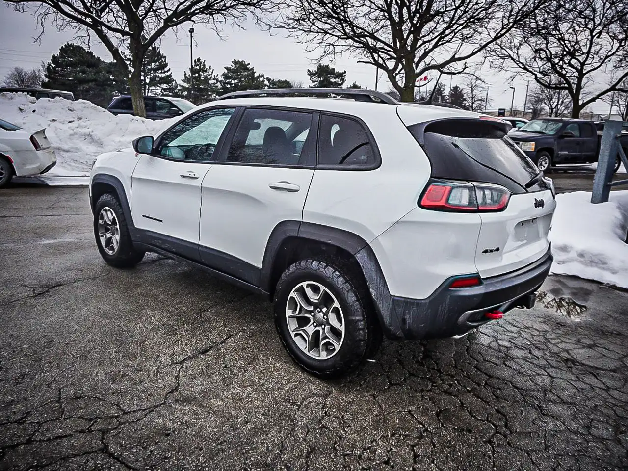 Jeep Cherokee снимка Jeep Cherokee