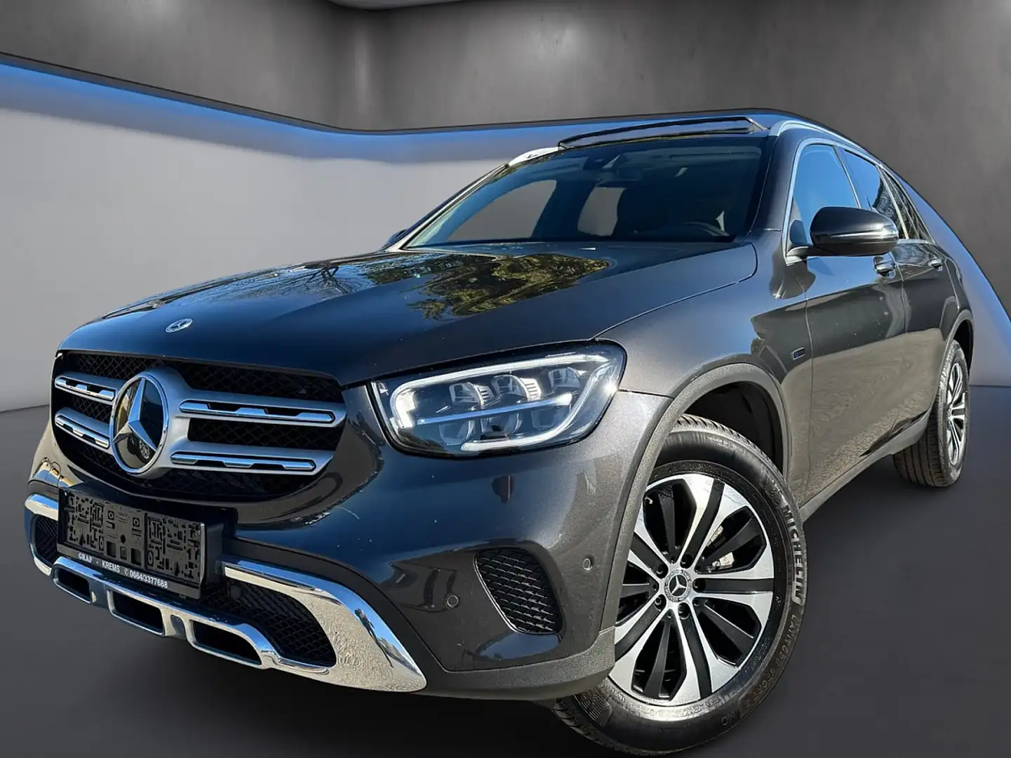Mercedes-Benz GLC 300 de PHEV 4Matic *Panorama*Virtual*Standhz* Grijs - 1