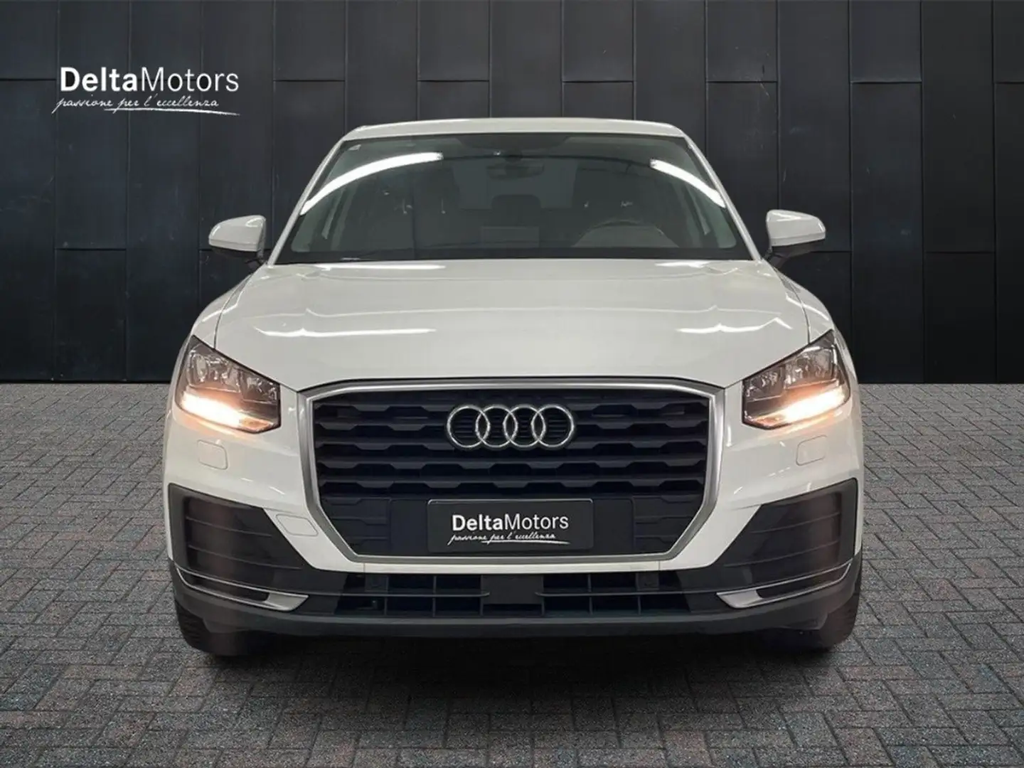 Audi Q2 30 1.6 tdi s-tronic Bianco - 2
