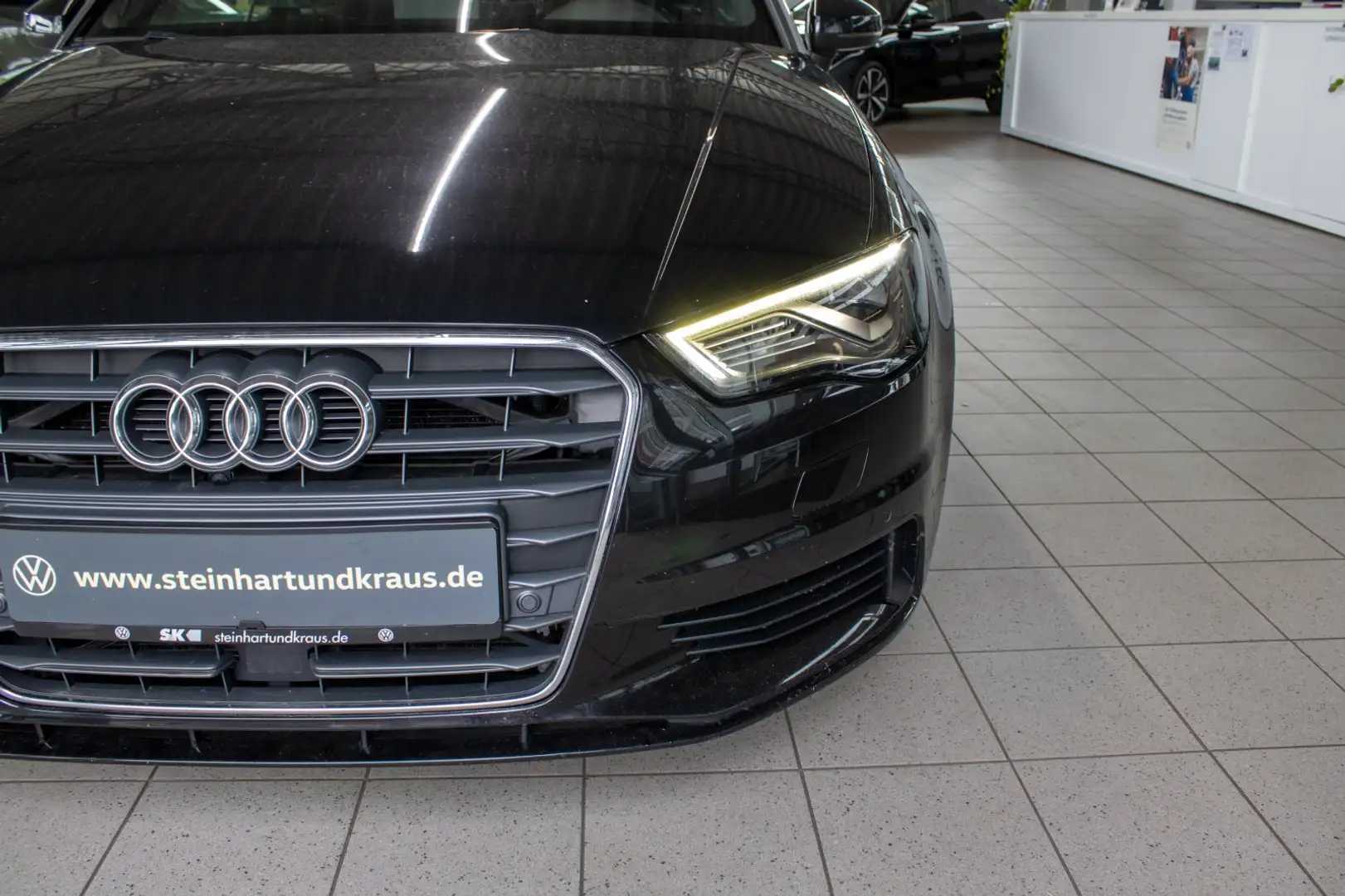 Audi Cabriolet A3 | Ambition | S tronic | LED | ACC | B&O | Navi Schwarz - 2