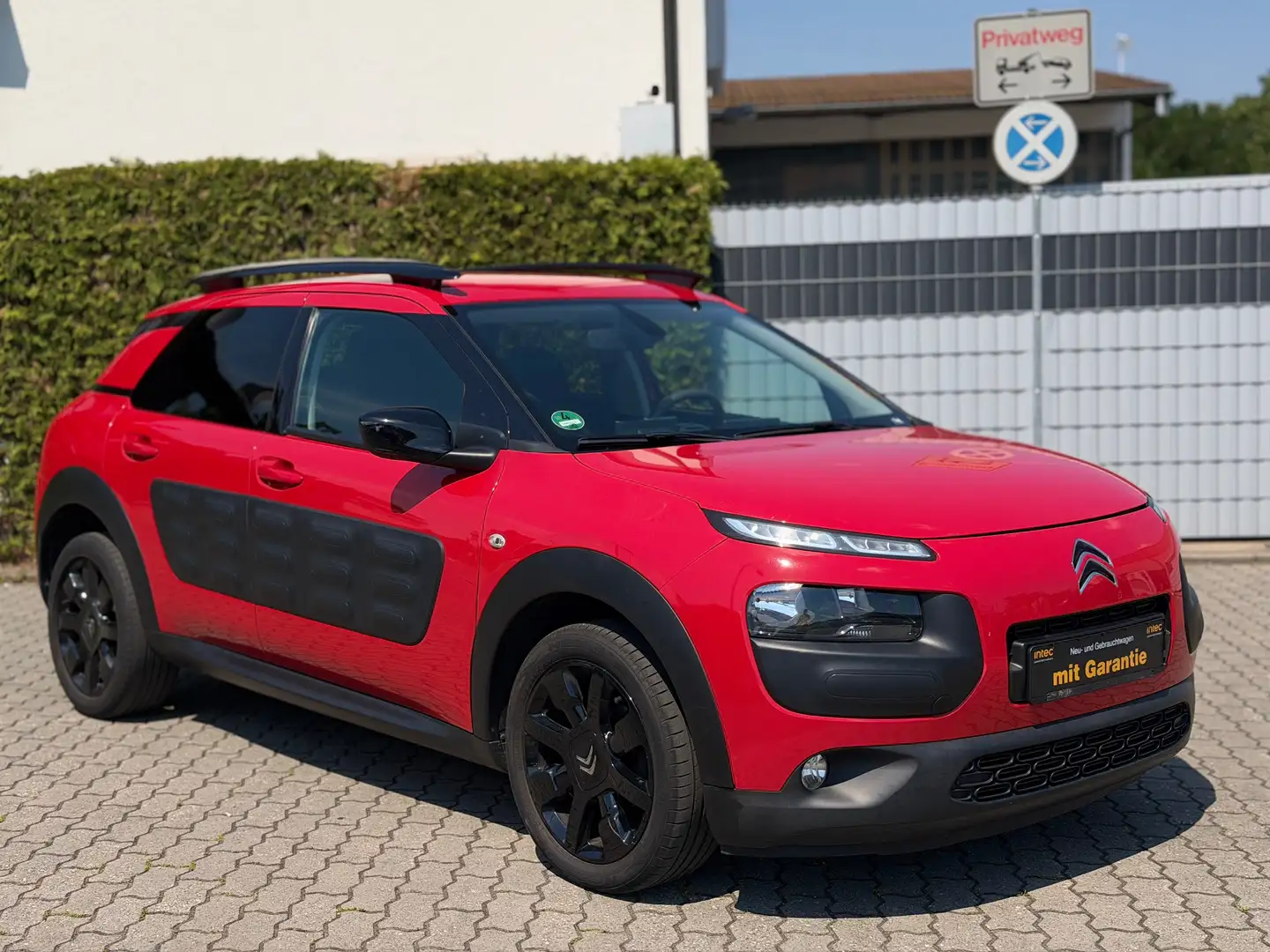 Citroen C4 Cactus Shine *Klimaauto*PDC*Cam*Navi*SZHG*Zahnriemen erneuert* Rot - 2
