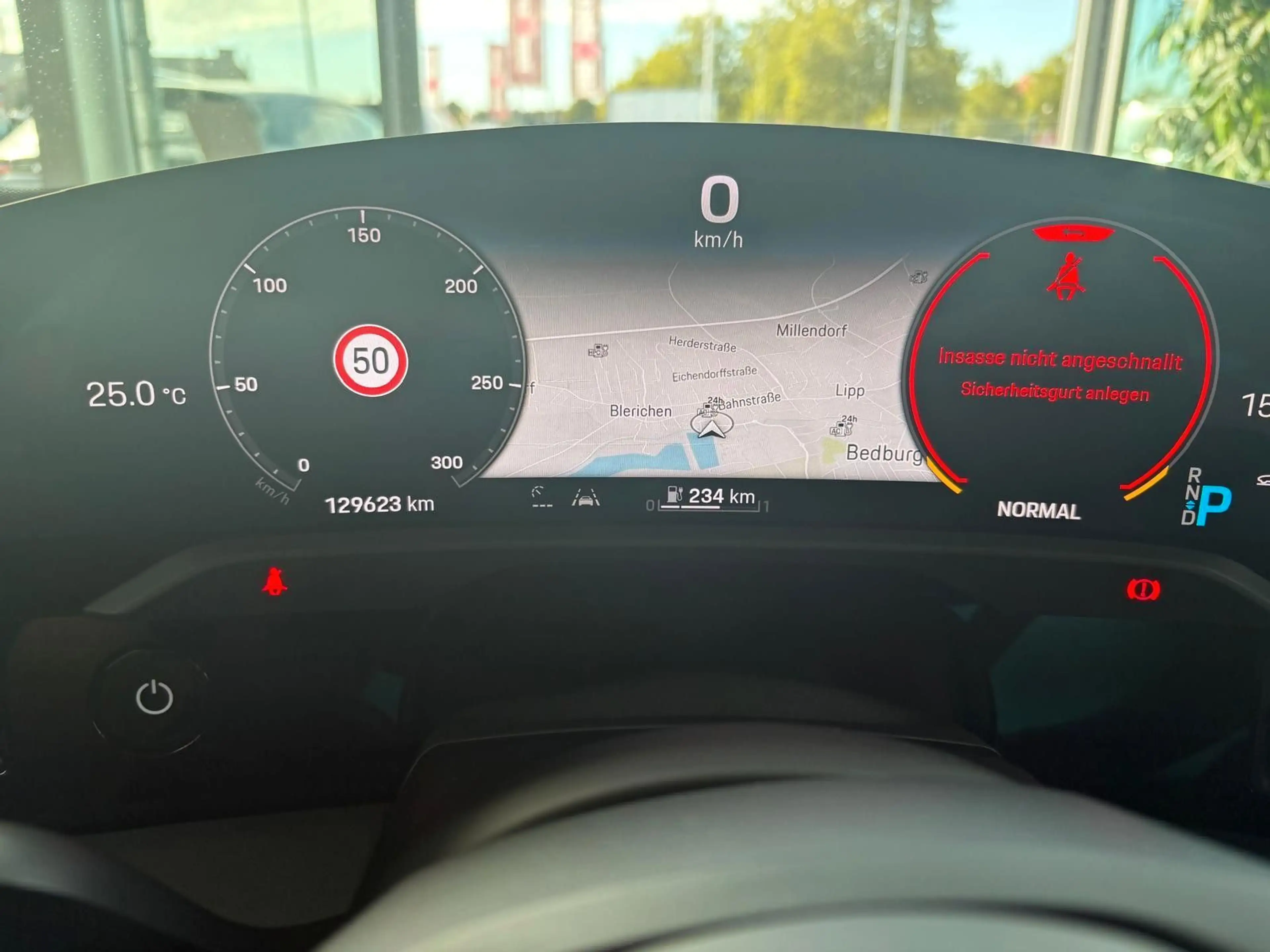 Porsche Taycan 4 S — photo 14