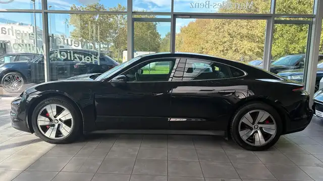 Porsche Taycan view 3