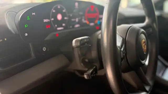 Porsche Taycan view 13