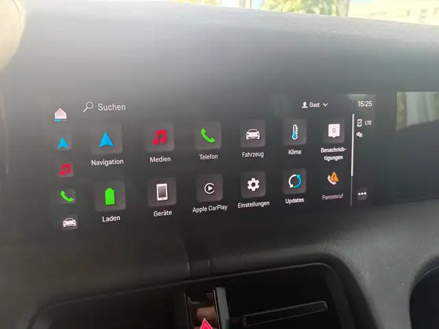 Porsche Taycan view 18