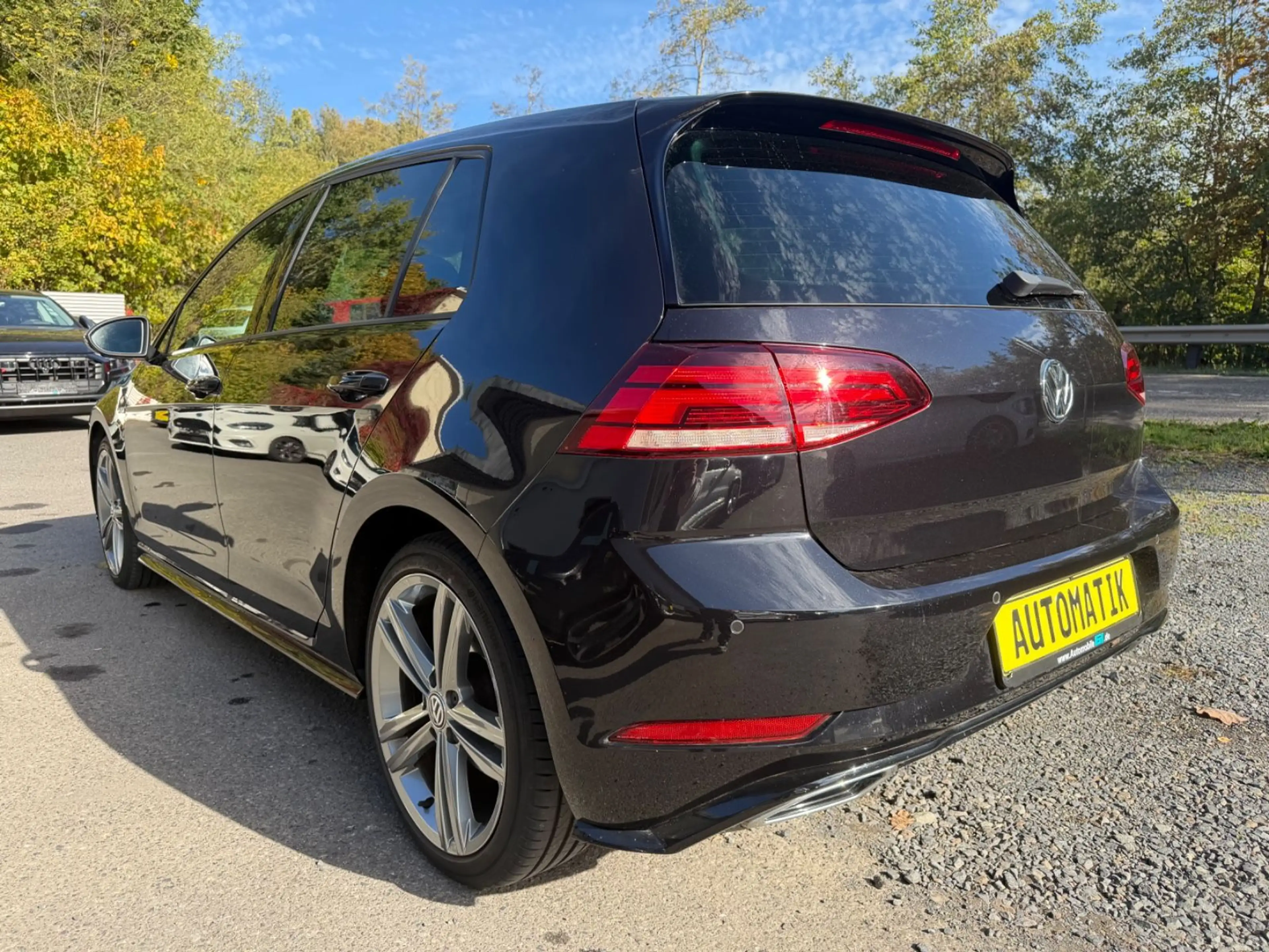 Volkswagen Golf VII Lim. Highline R-Line BMT — photo 3