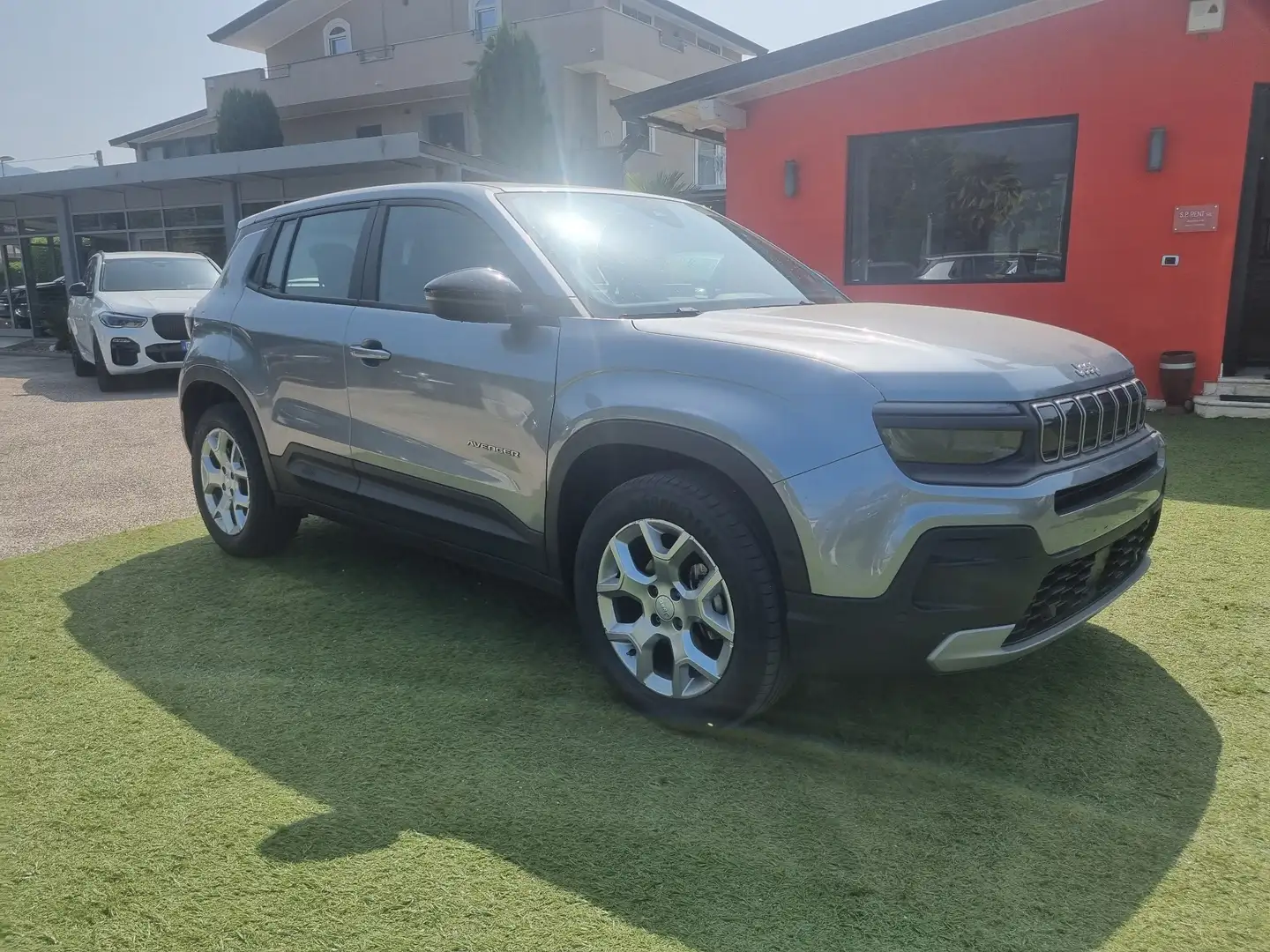 Jeep Avenger 1.2 turbo Altit fwd 100cv SENZA OBBLIGO DI FINANZ. Gris - 1