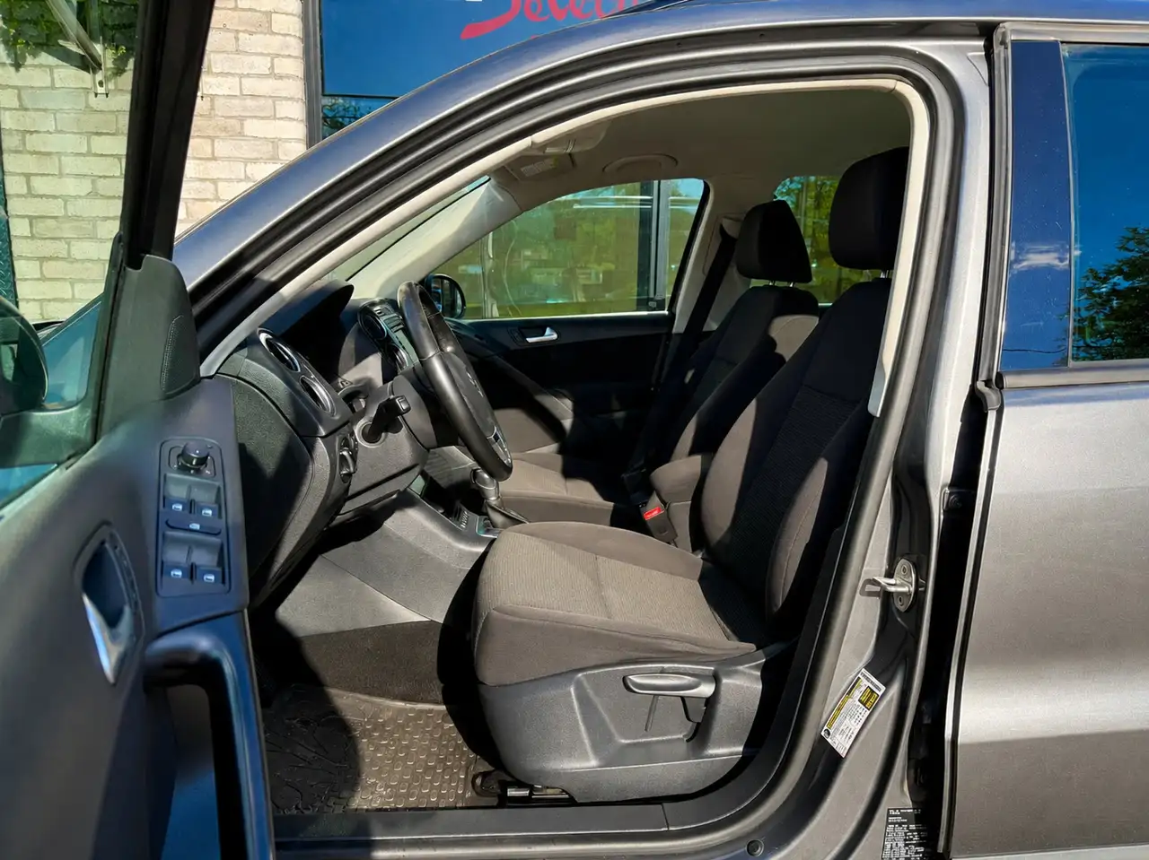 Volkswagen Tiguan снимка Volkswagen Tiguan
