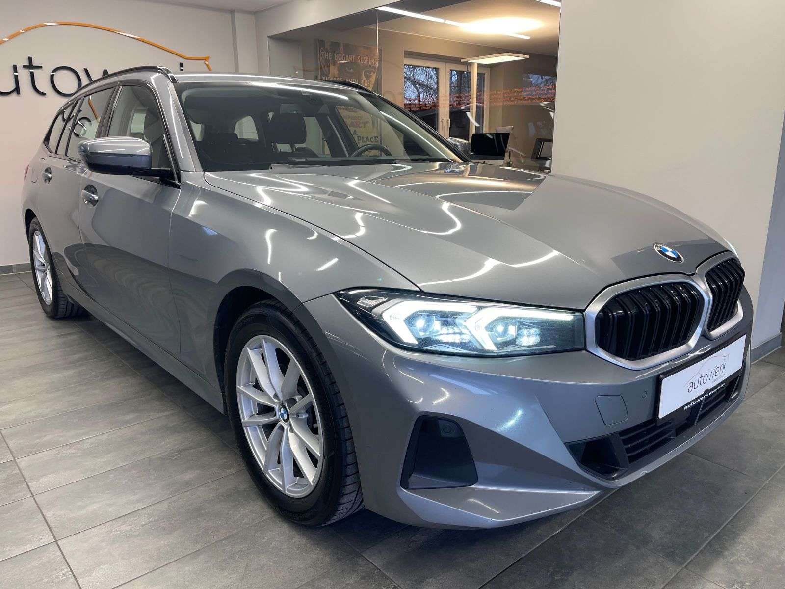 Second hand Bmw 3 Series 320