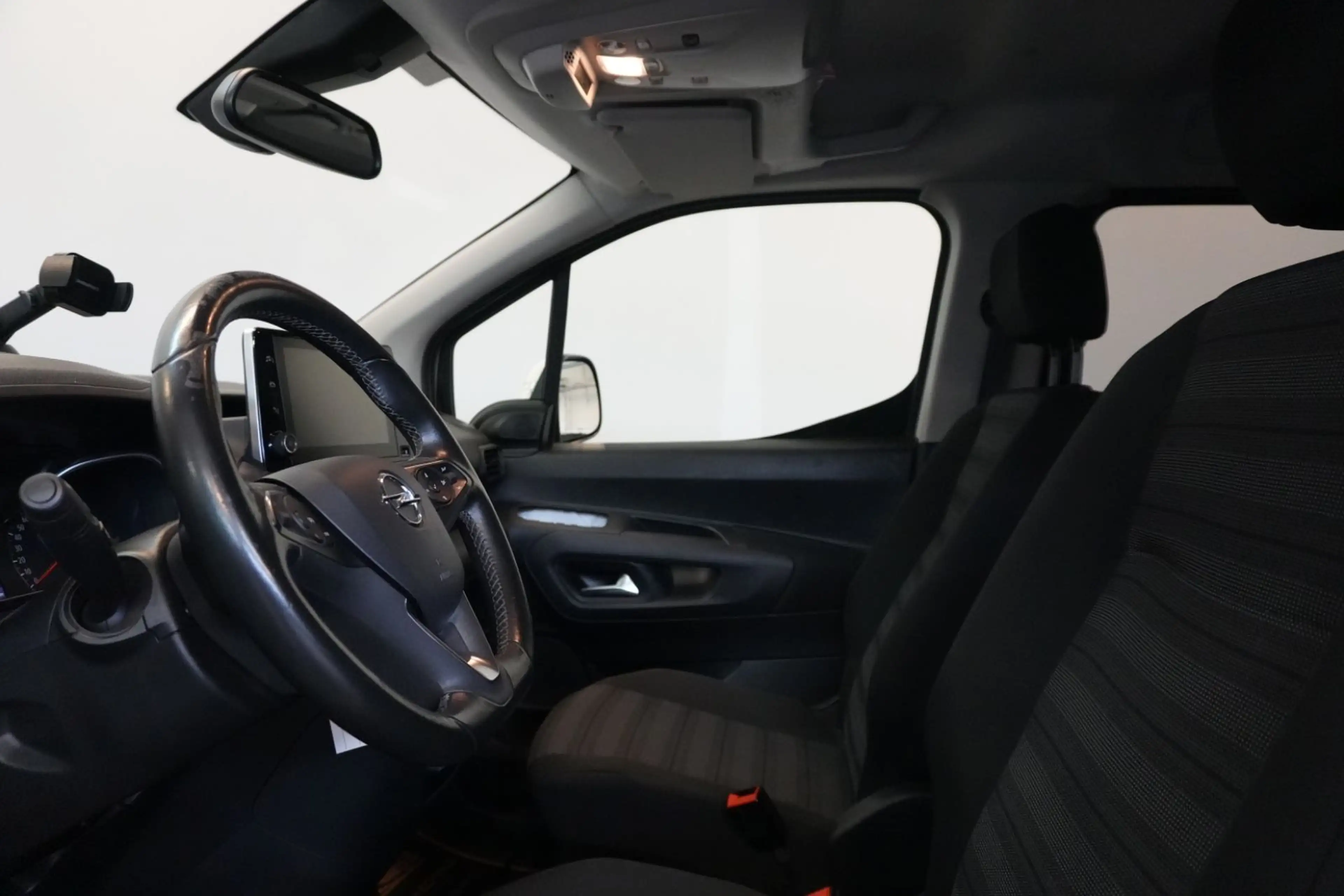 Opel Combo Life XL Edition 1.5 CDTI 7-Sitzer Auto Kam — photo 9